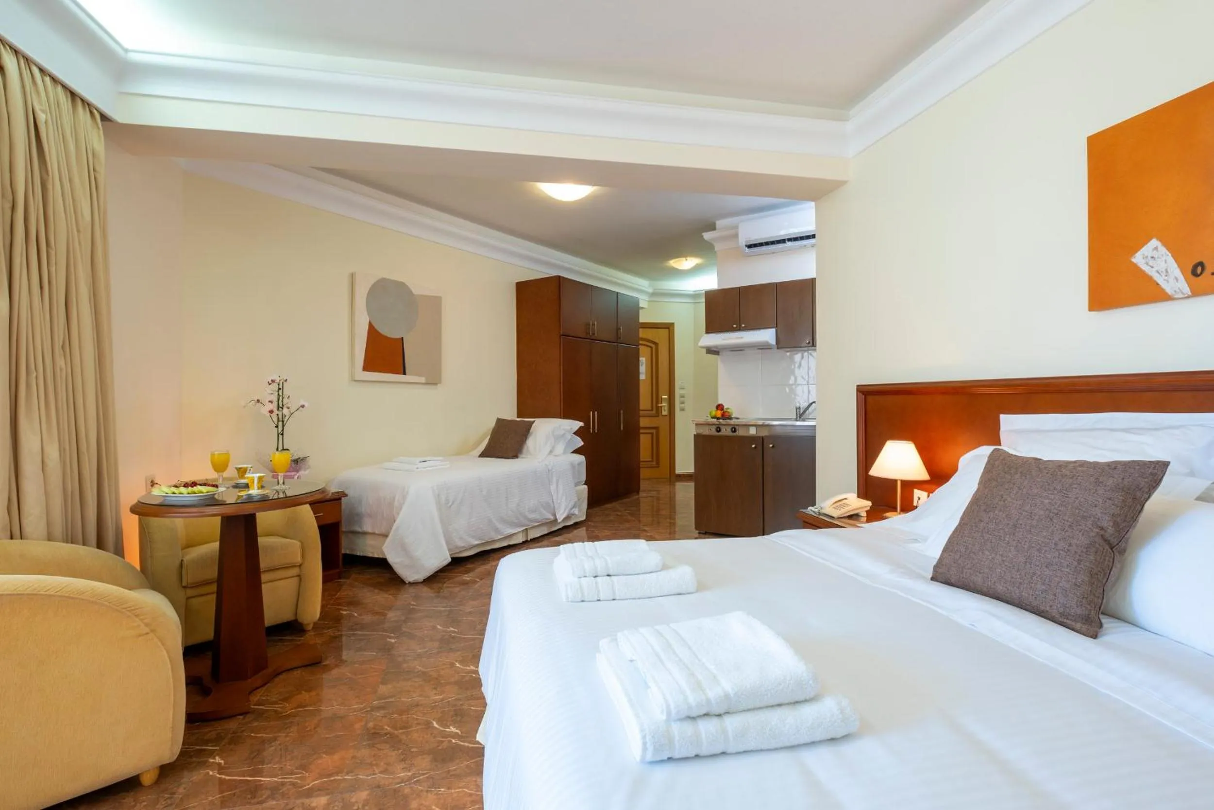 Bedroom, Bed in Porto Alegre Hotel