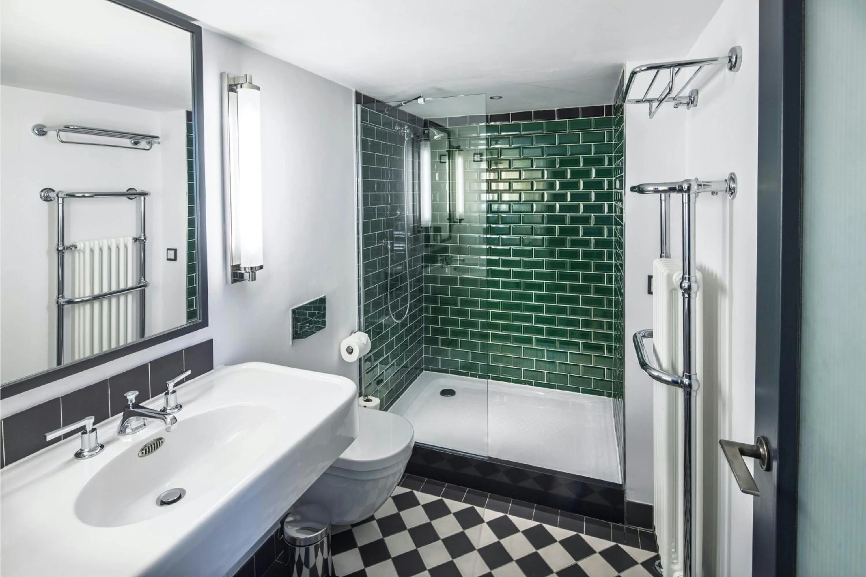 Bathroom in The Edinburgh Grand, a Luxury Collection Hotel, Edinburgh