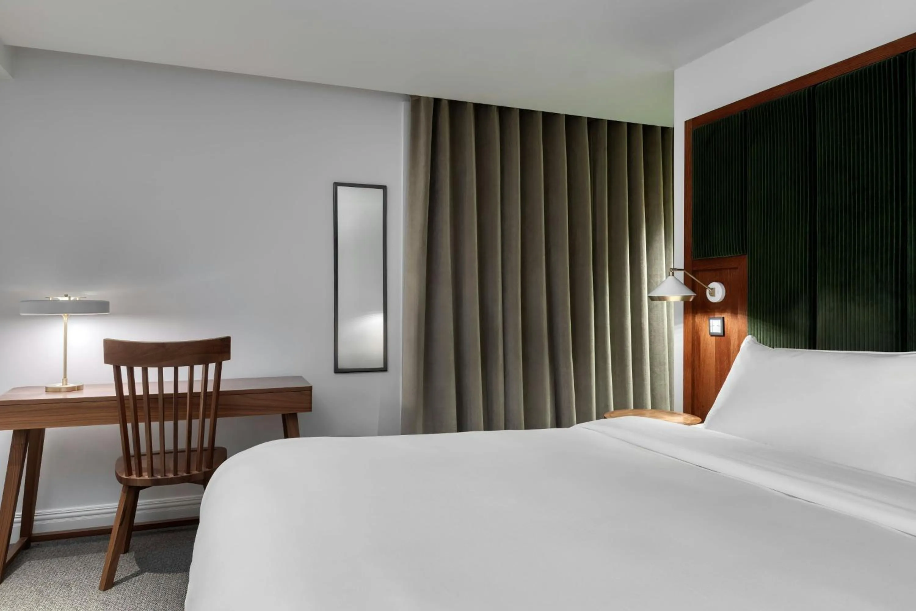 Bedroom, Bed in The Edinburgh Grand, a Luxury Collection Hotel, Edinburgh