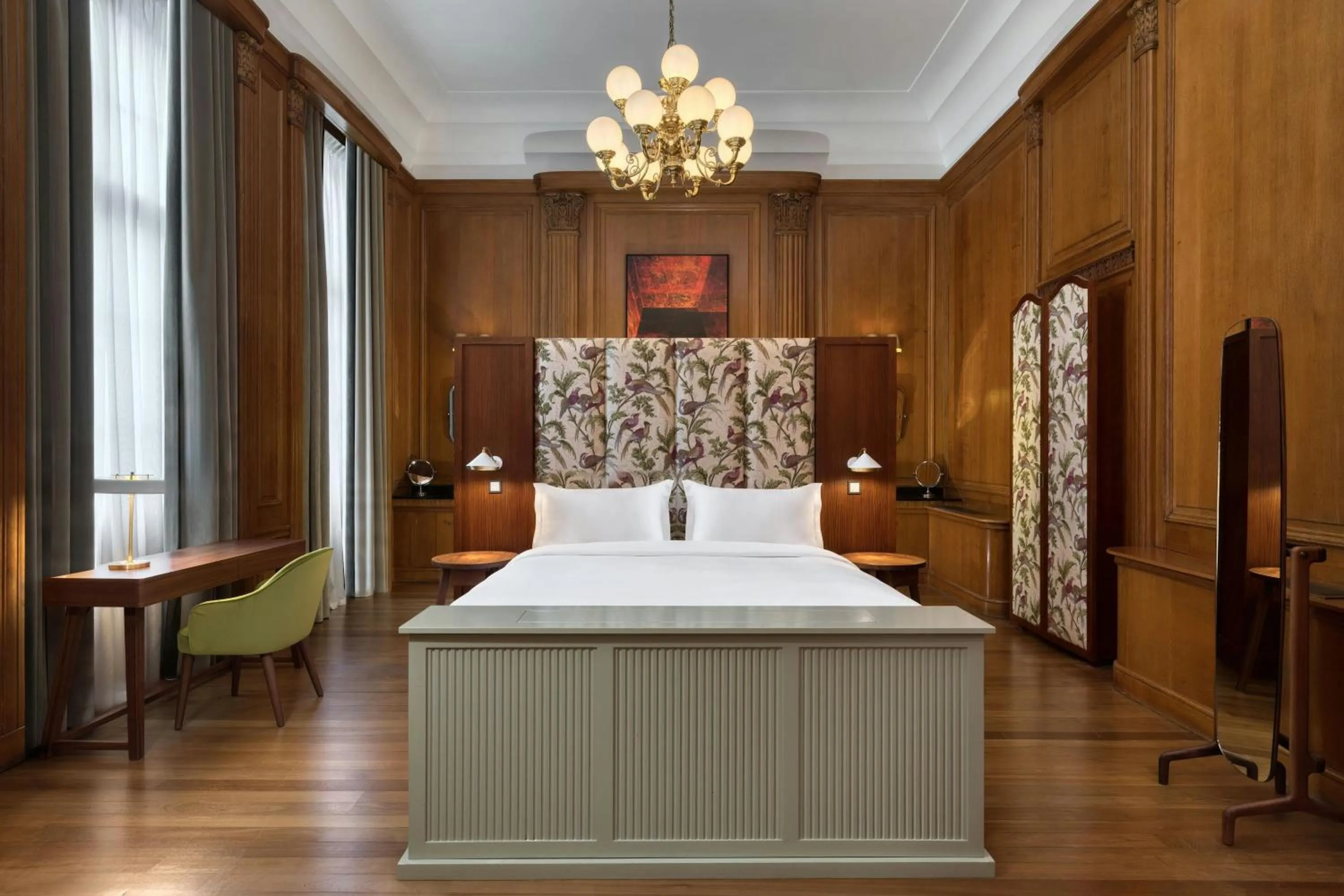Bedroom, Bed in The Edinburgh Grand, a Luxury Collection Hotel, Edinburgh