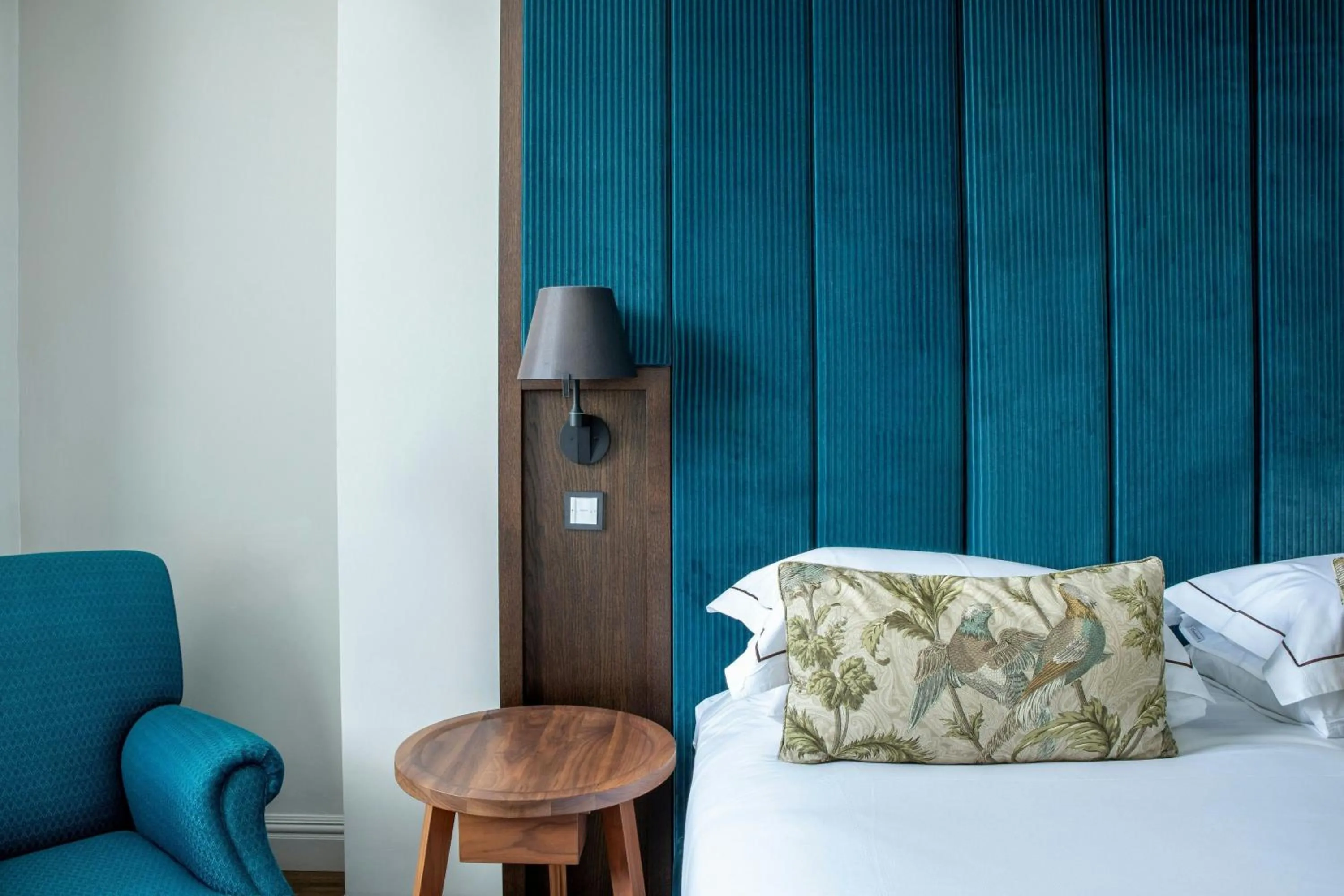 Bedroom, Bed in The Edinburgh Grand, a Luxury Collection Hotel, Edinburgh