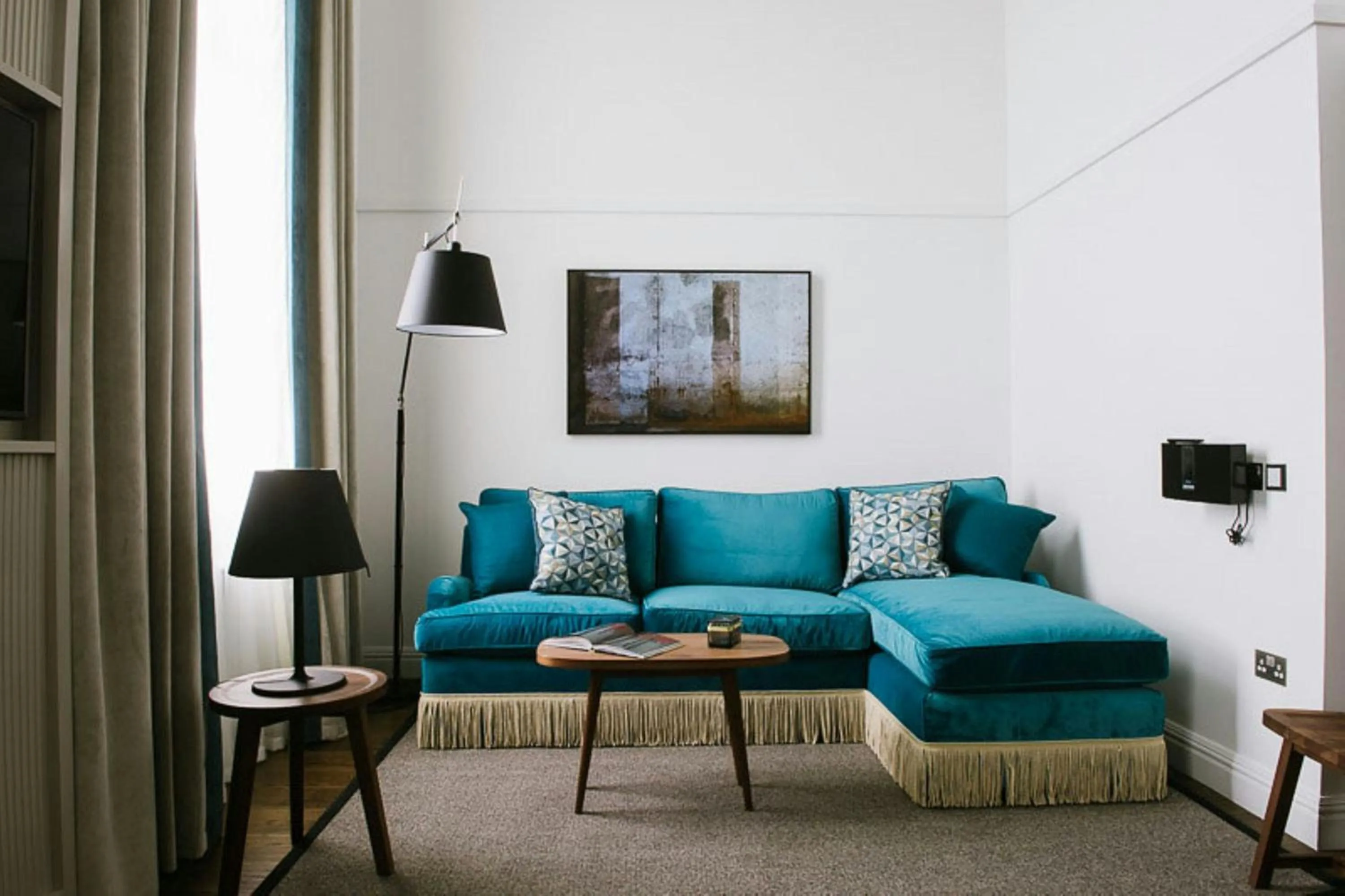 Lounge or bar in The Edinburgh Grand, a Luxury Collection Hotel, Edinburgh