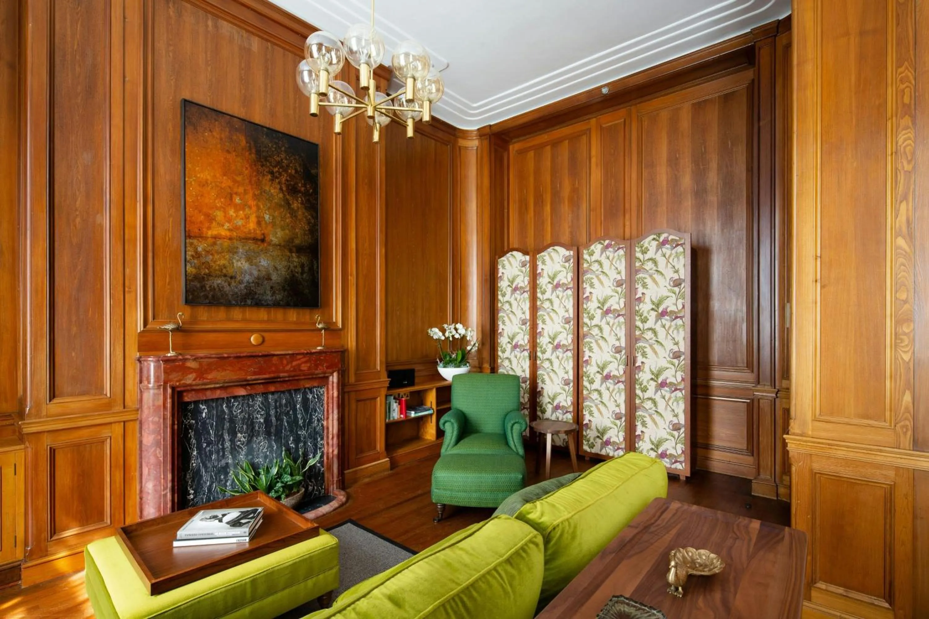 Living room in The Edinburgh Grand, a Luxury Collection Hotel, Edinburgh