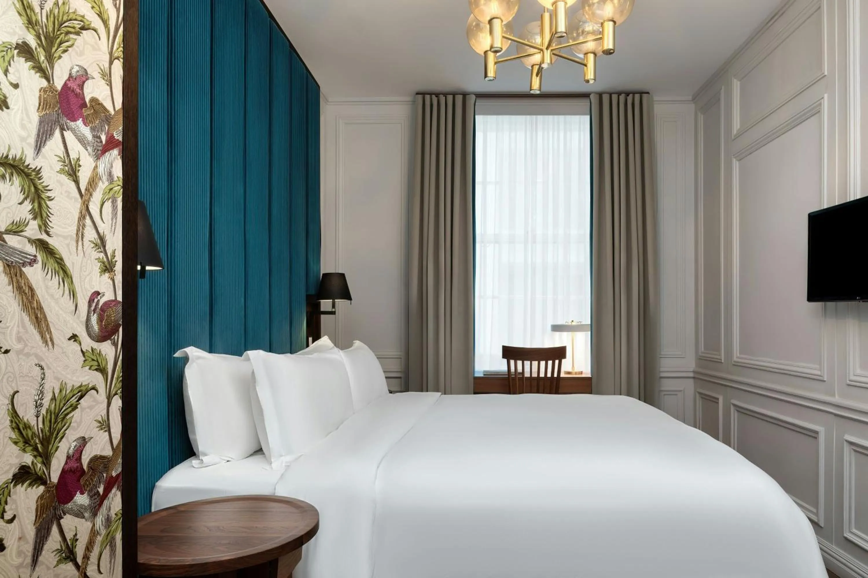 Bedroom, Bed in The Edinburgh Grand, a Luxury Collection Hotel, Edinburgh