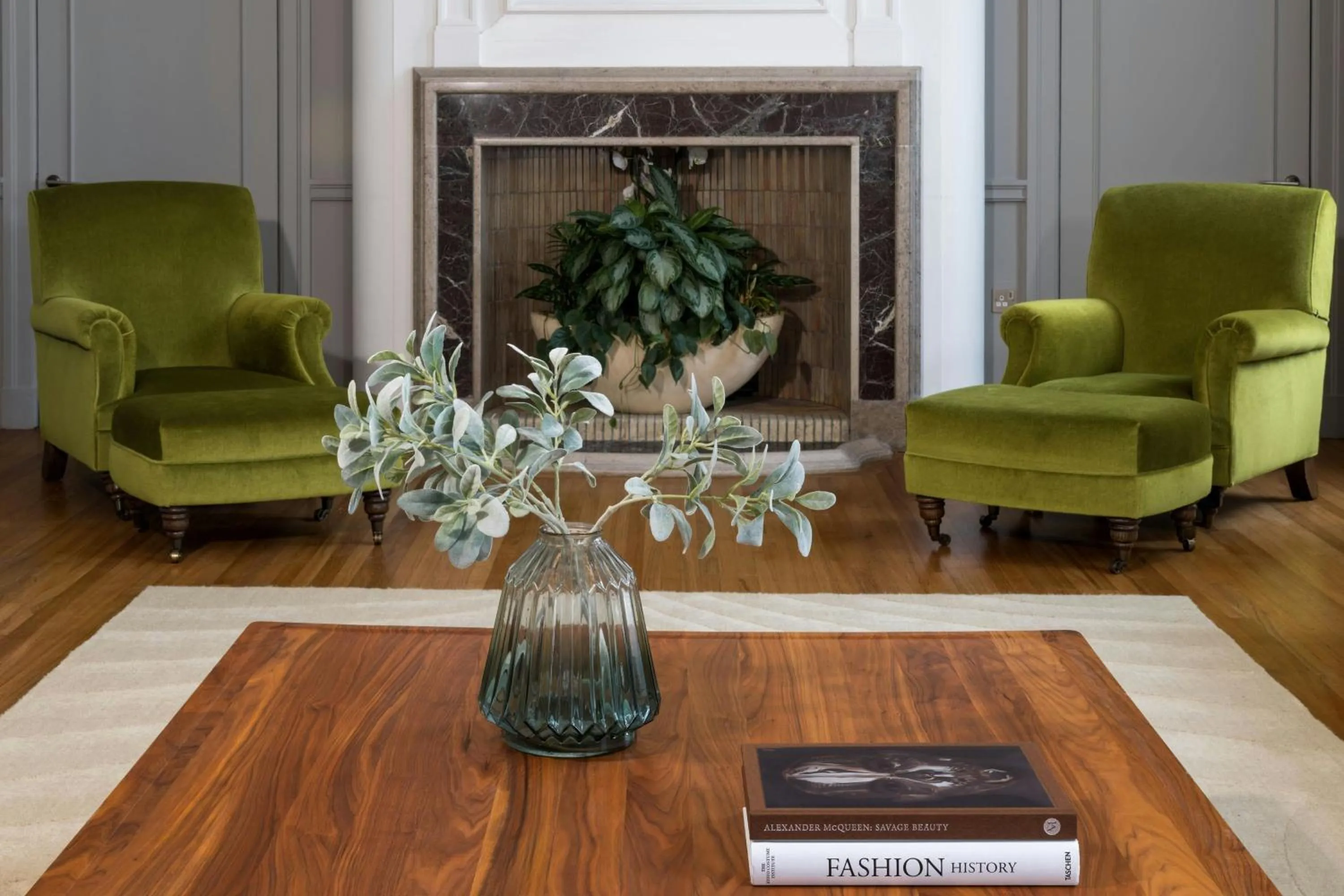 Photo of the whole room in The Edinburgh Grand, a Luxury Collection Hotel, Edinburgh