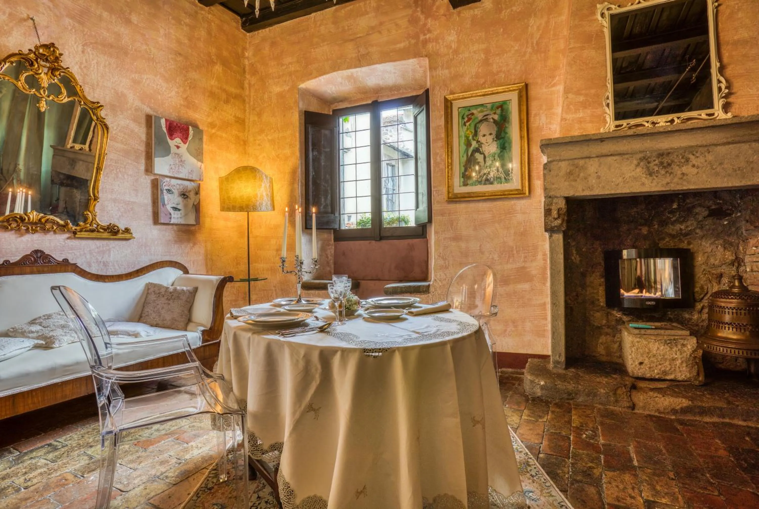 Seating area in B&B dei Papi Boutique Hotel