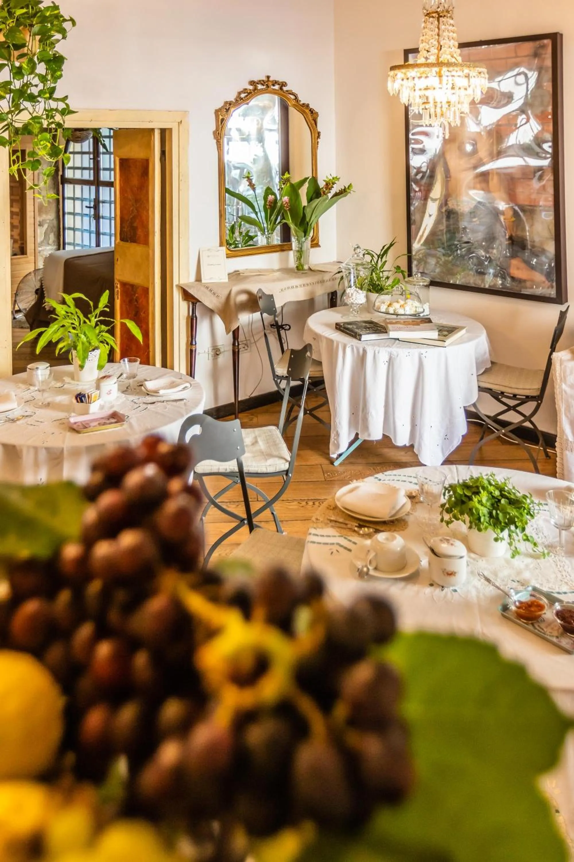 Lounge or bar in B&B dei Papi Boutique Hotel