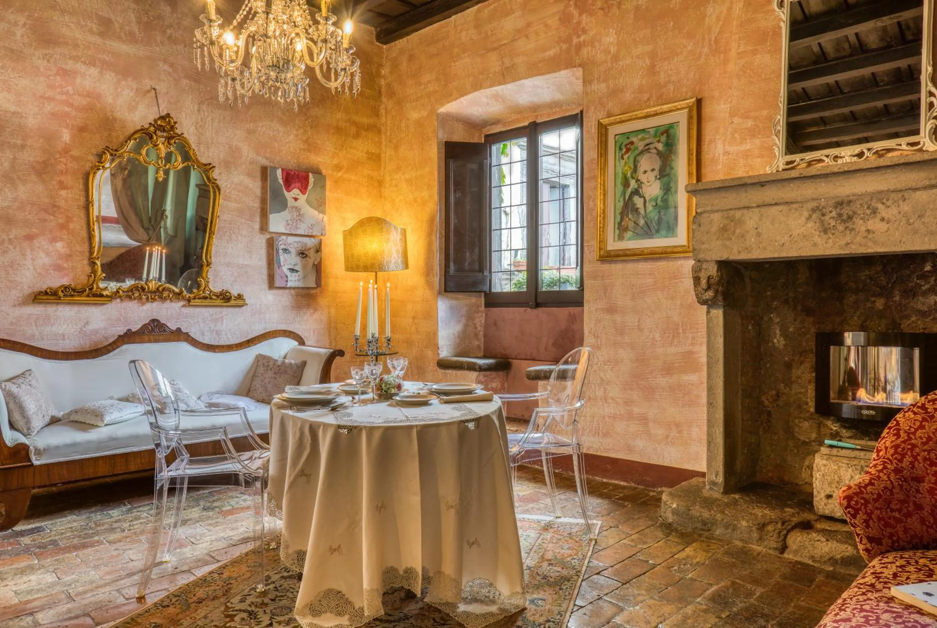 Seating area in B&B dei Papi Boutique Hotel