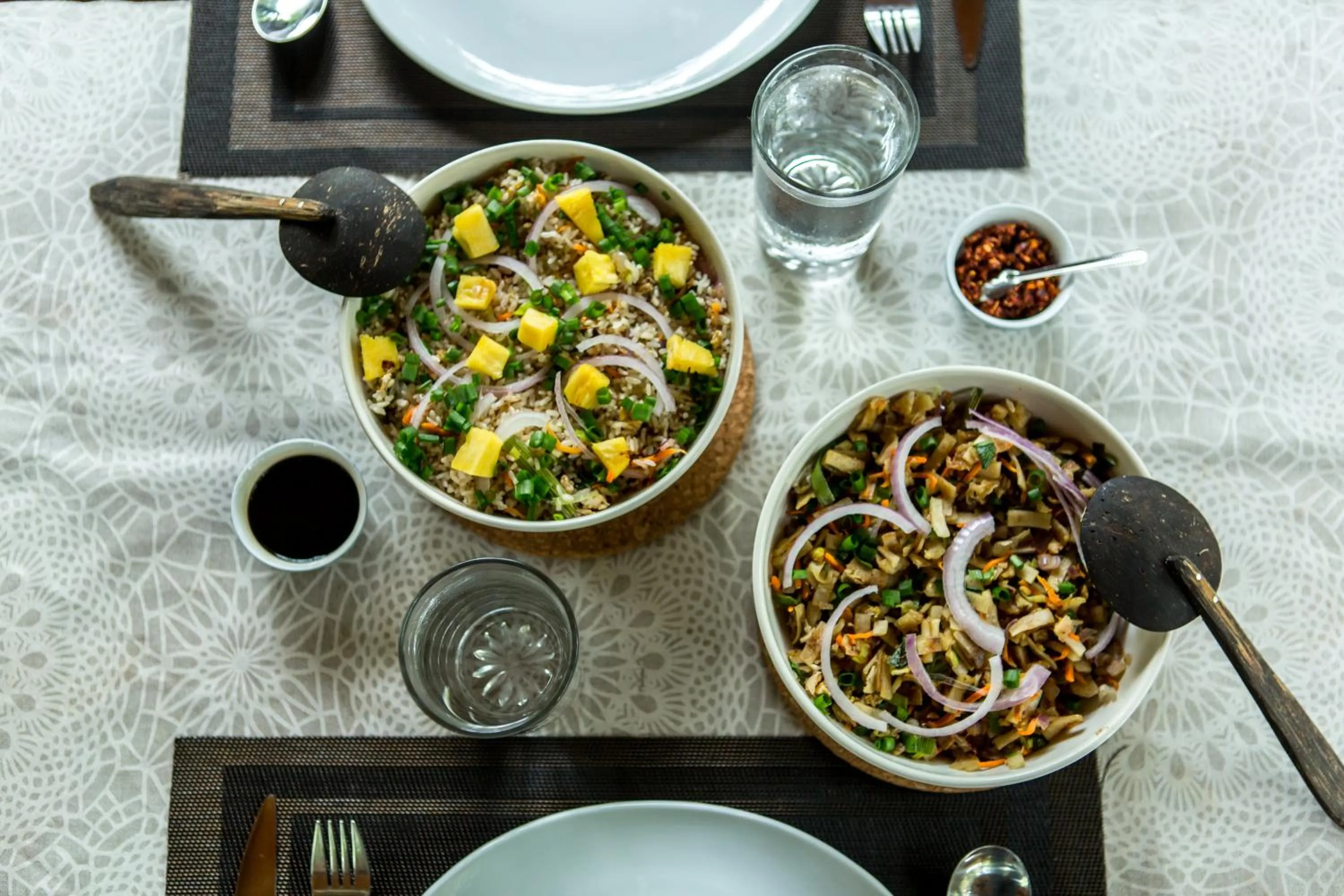 Restaurant/places to eat in Sat Nam Village Hotel