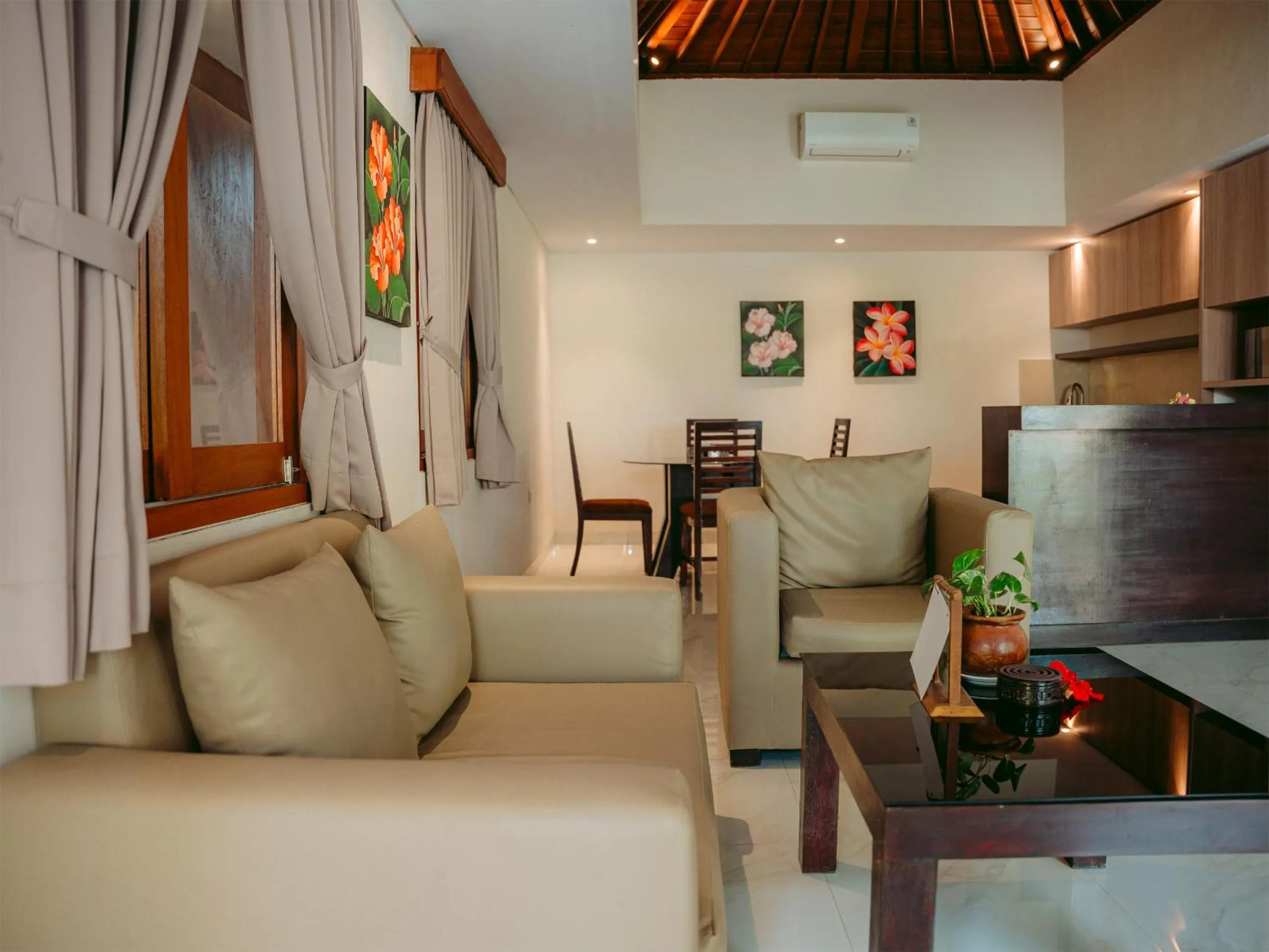 Kitchen or kitchenette in The Bidadari Villas and Spa Umalas - Seminyak