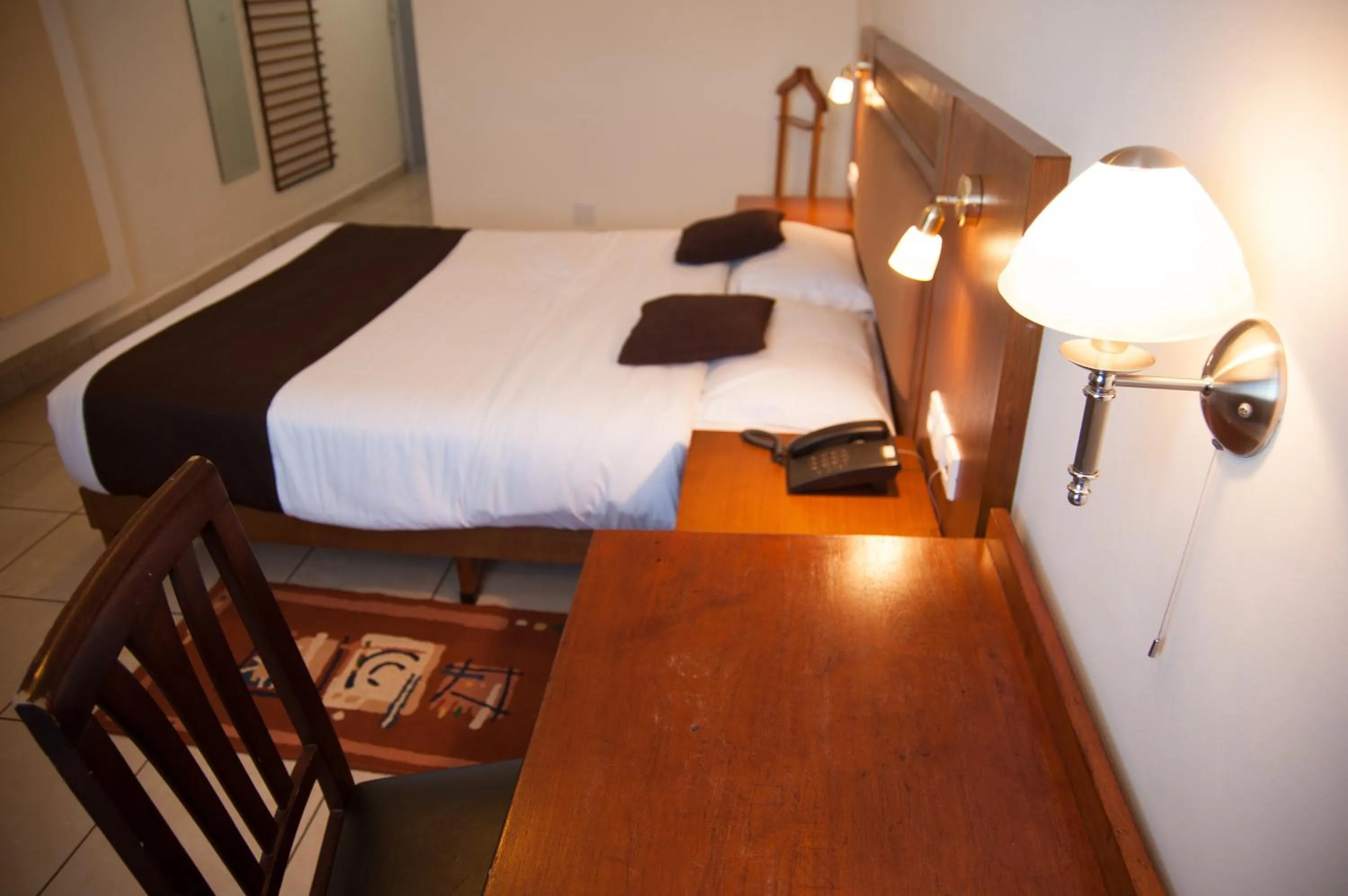 Bedroom, Bed in Motel d'Antananarivo