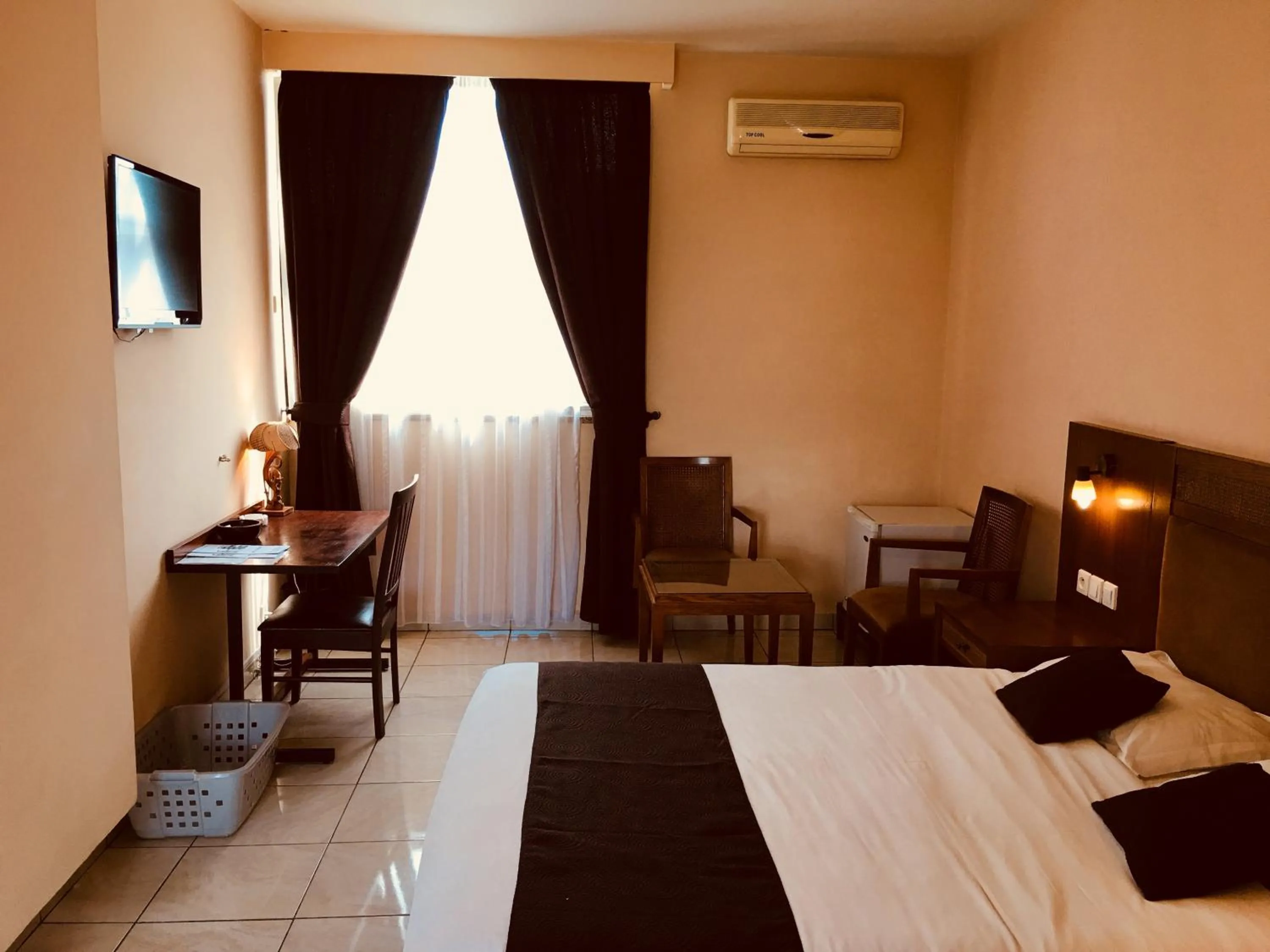 Bedroom, Bed in Motel d'Antananarivo