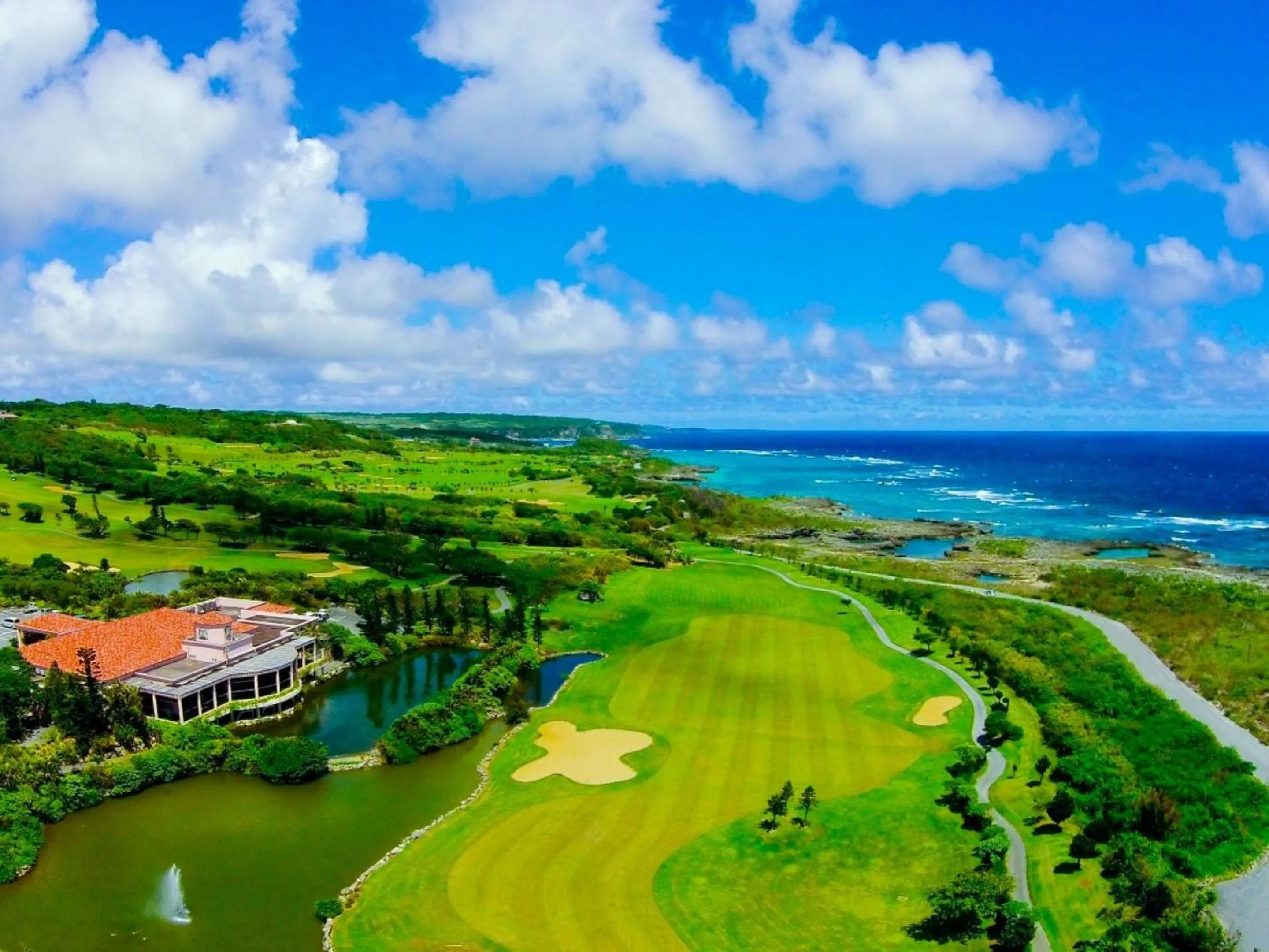 Golfcourse in Wellness Villa Brisa