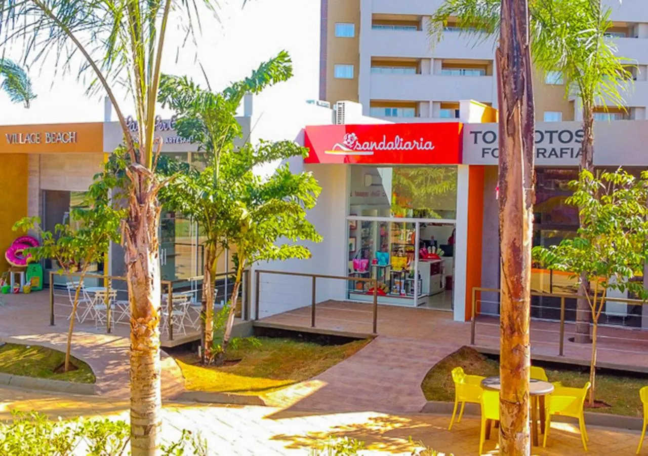 On-site shops in Hot Beach Resort