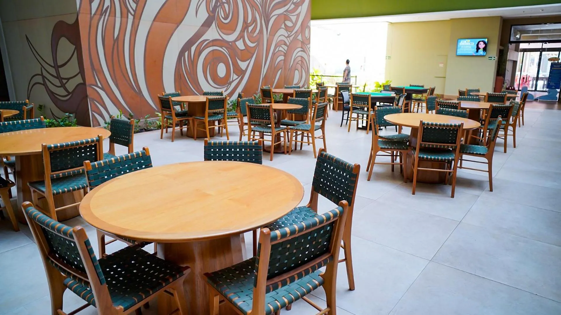 Restaurant/places to eat in Hot Beach Resort