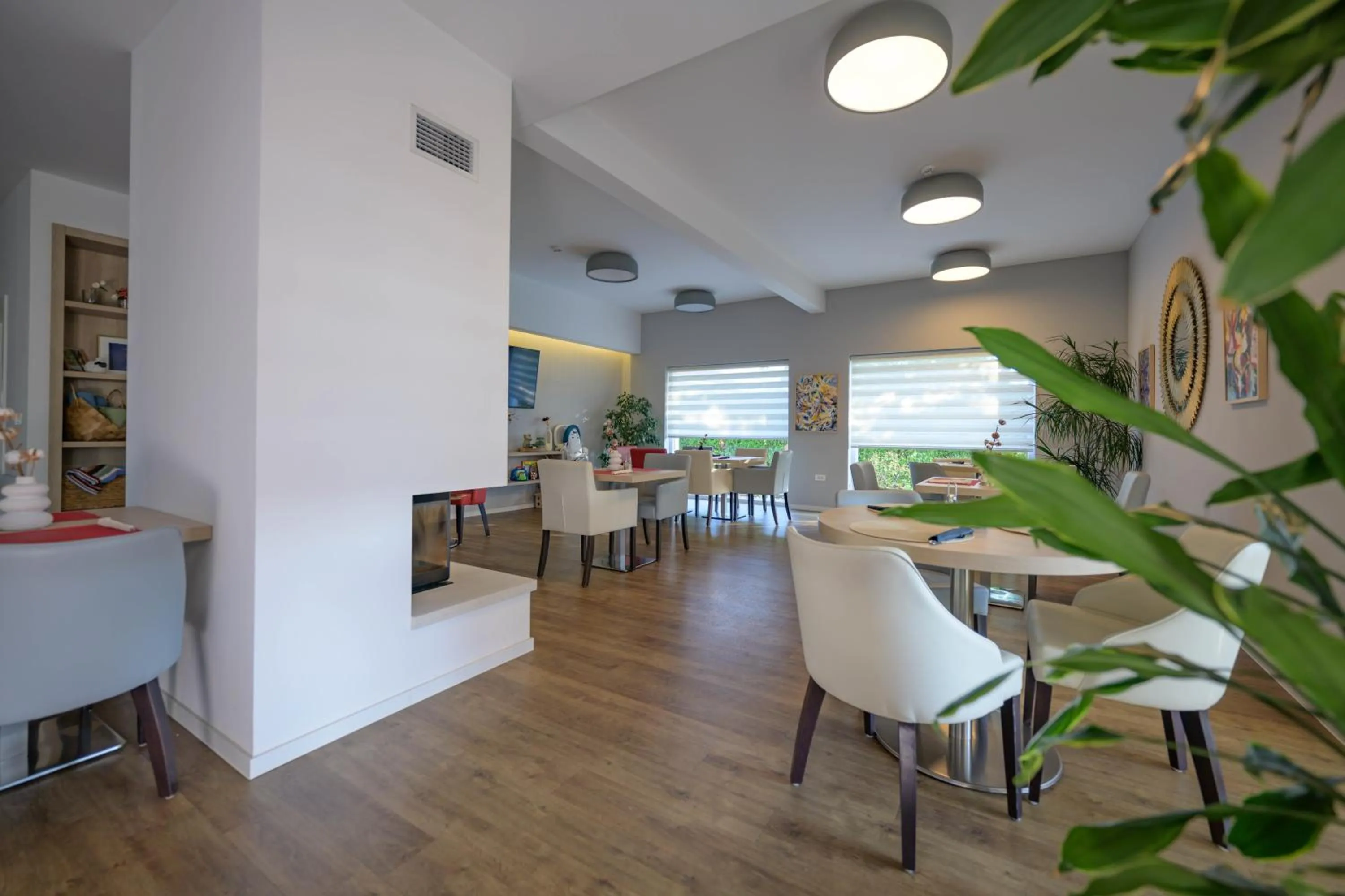 Restaurant/places to eat in Hotel Magdalena