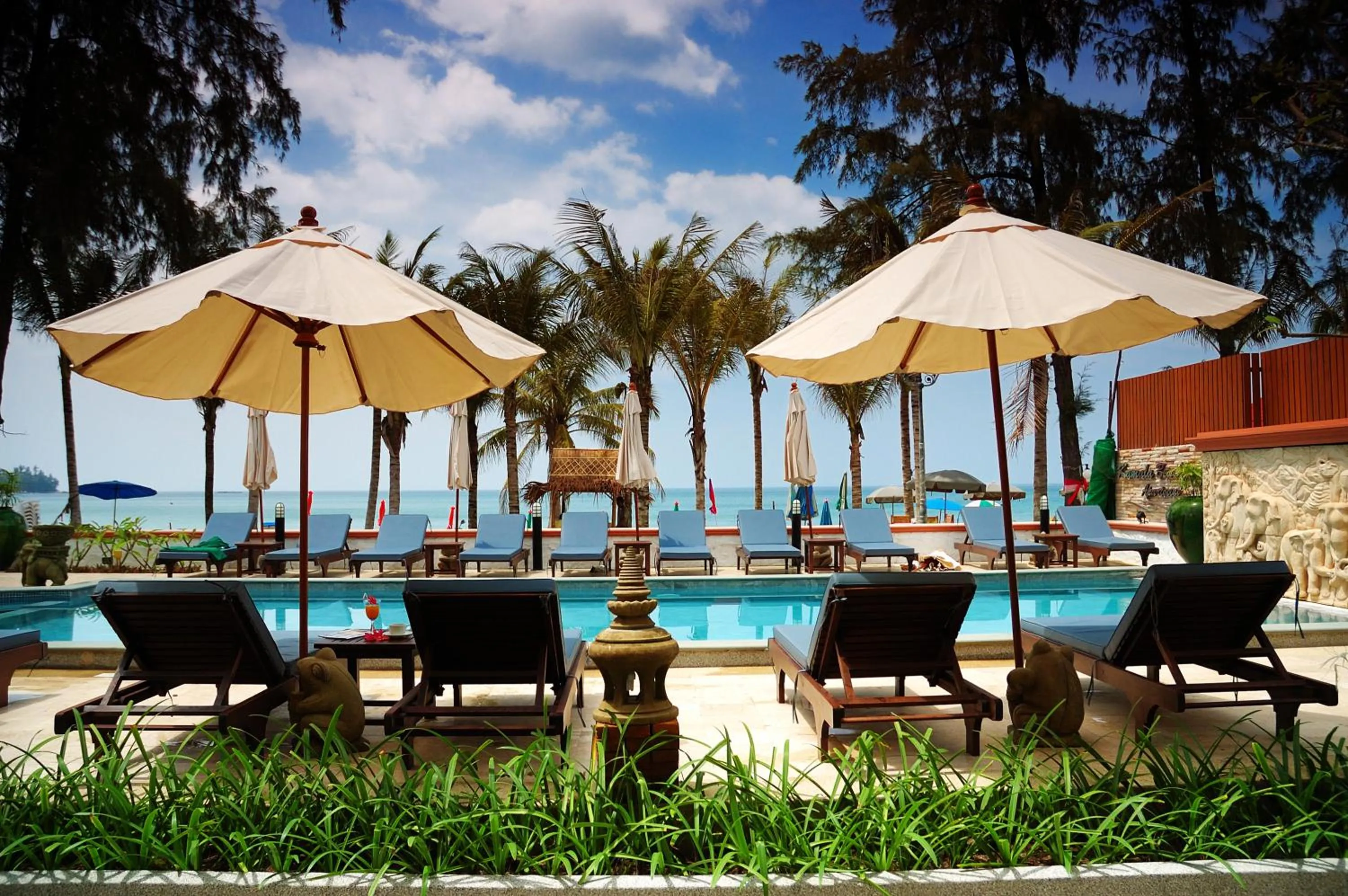 Day in Kamala Beachfront Apartment