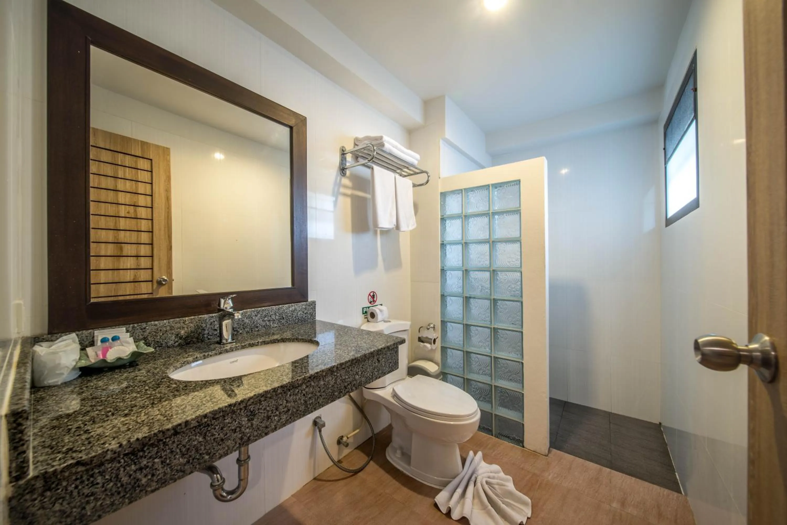 Kamala Beachfront Apartment