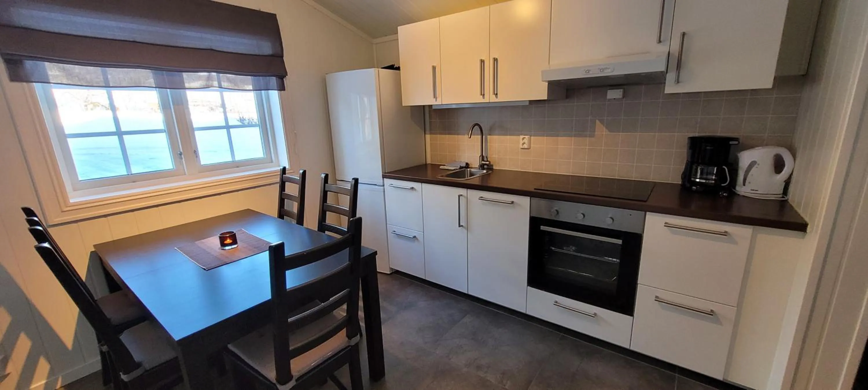 Dining area in Øen Turistsenter Cottages