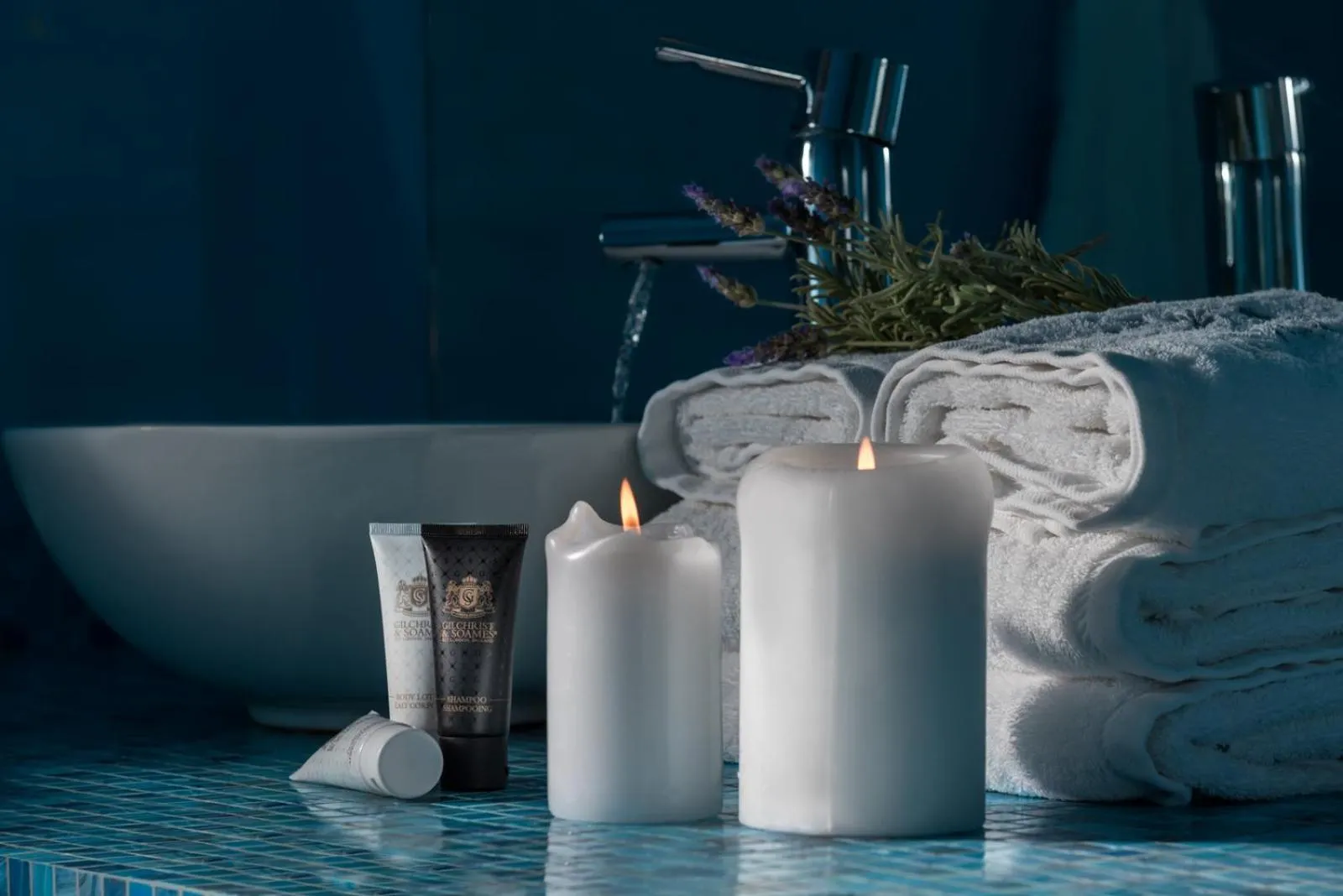 Bathroom in Anteliz Suites