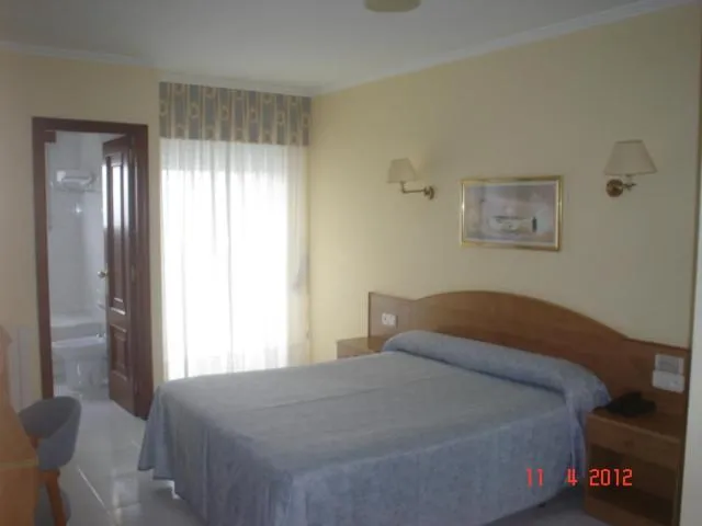 Bed in Hotel Piñeiro 2 Estrellas Superior