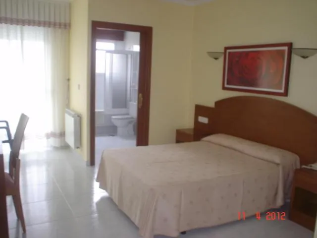 Bed in Hotel Piñeiro 2 Estrellas Superior