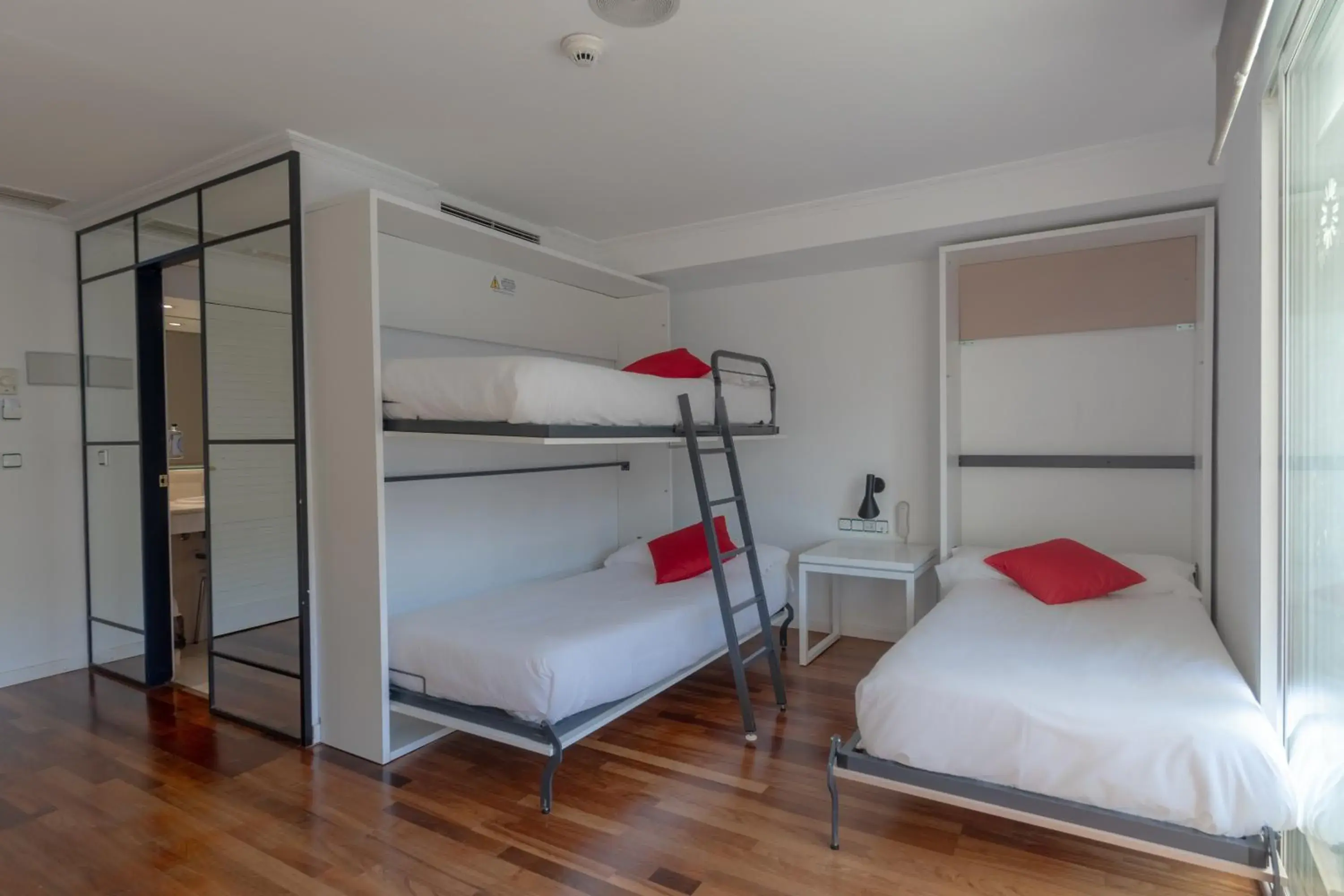 Triple Room with Terrace in Hotel Náyade Triple Room with Terrace in Hotel Náyade