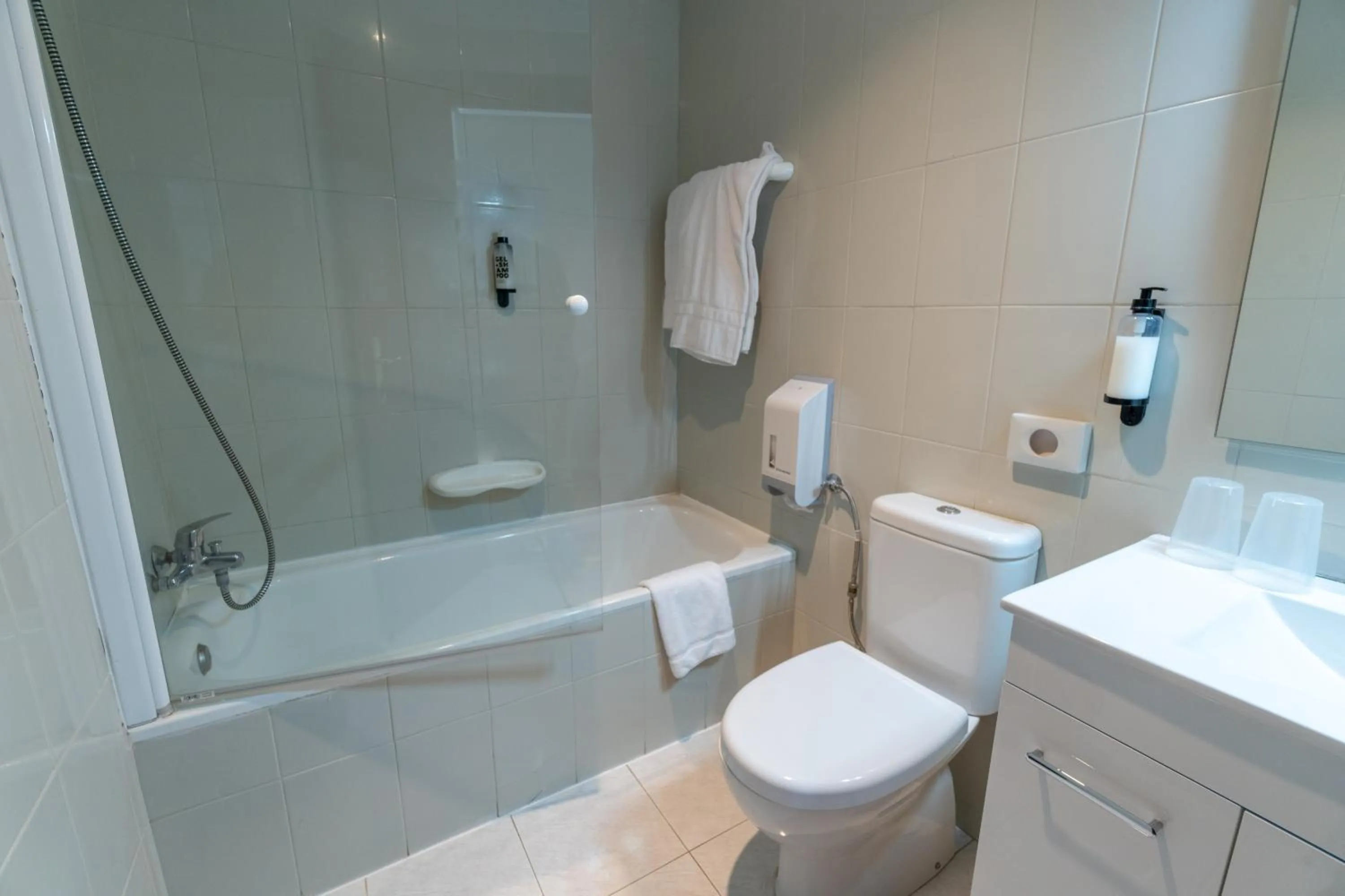 Shower in Hotel Náyade