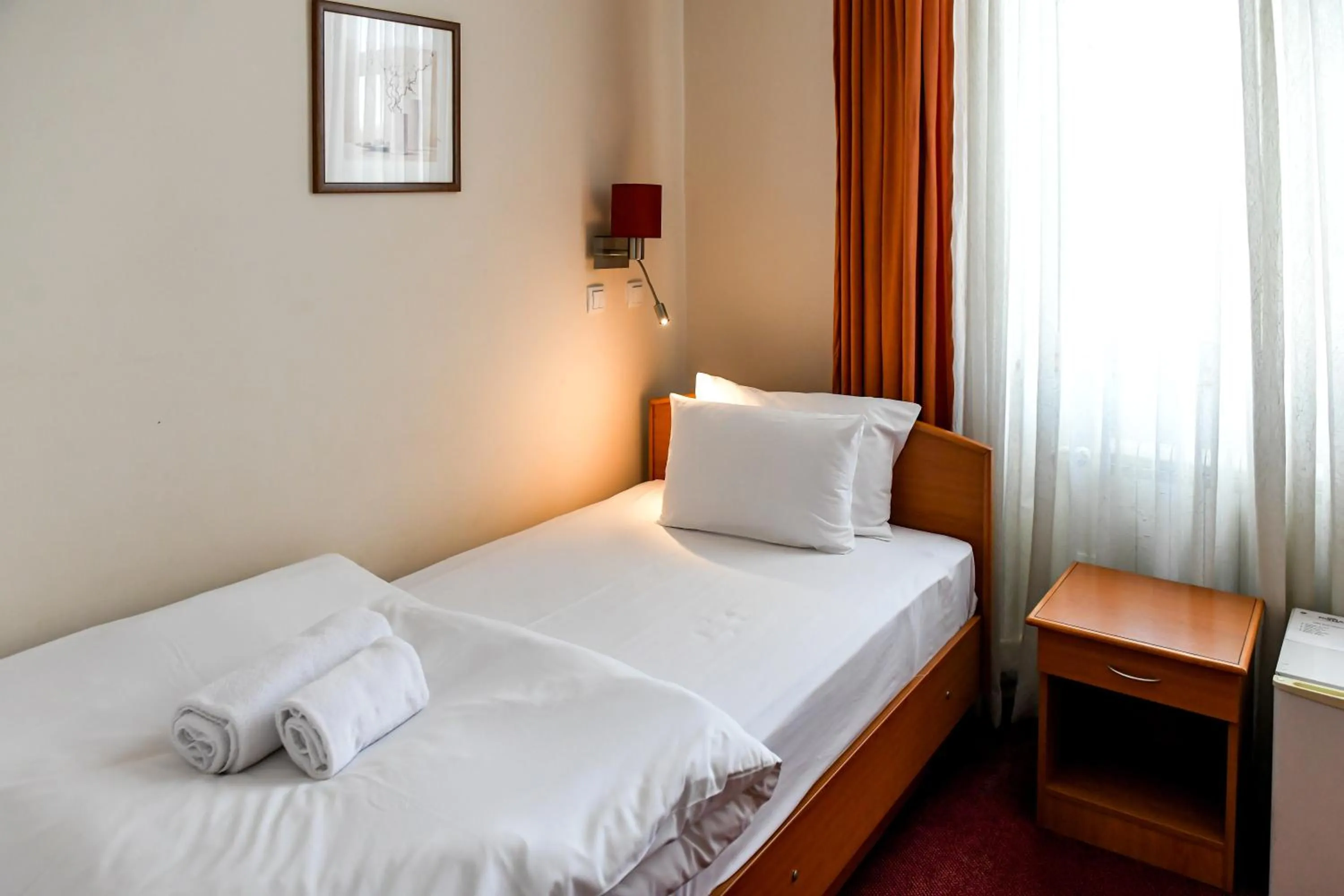 Bed in Hotel Fontana