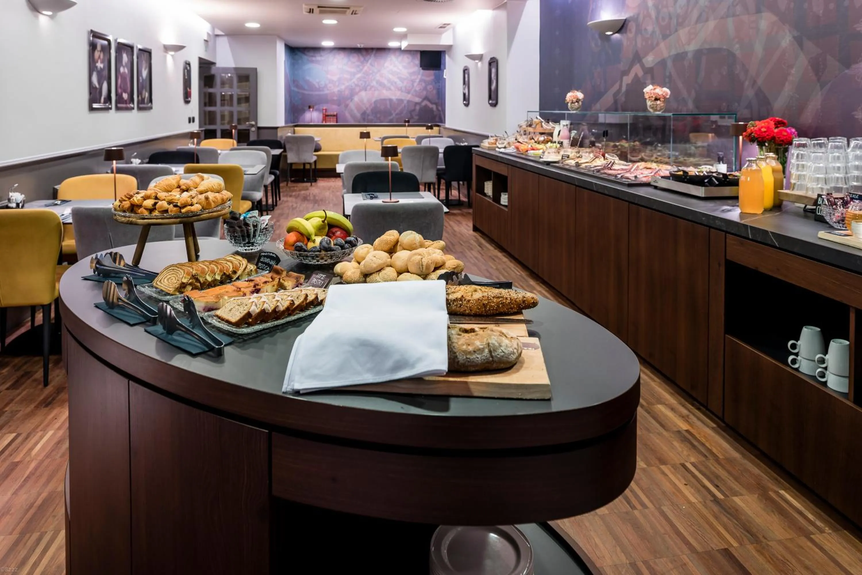 Breakfast in Hotel Mrak