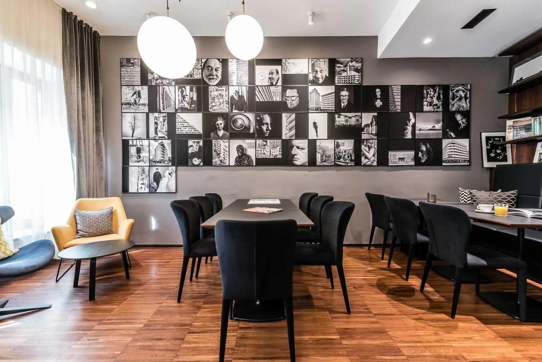 Restaurant/places to eat in Hotel Mrak