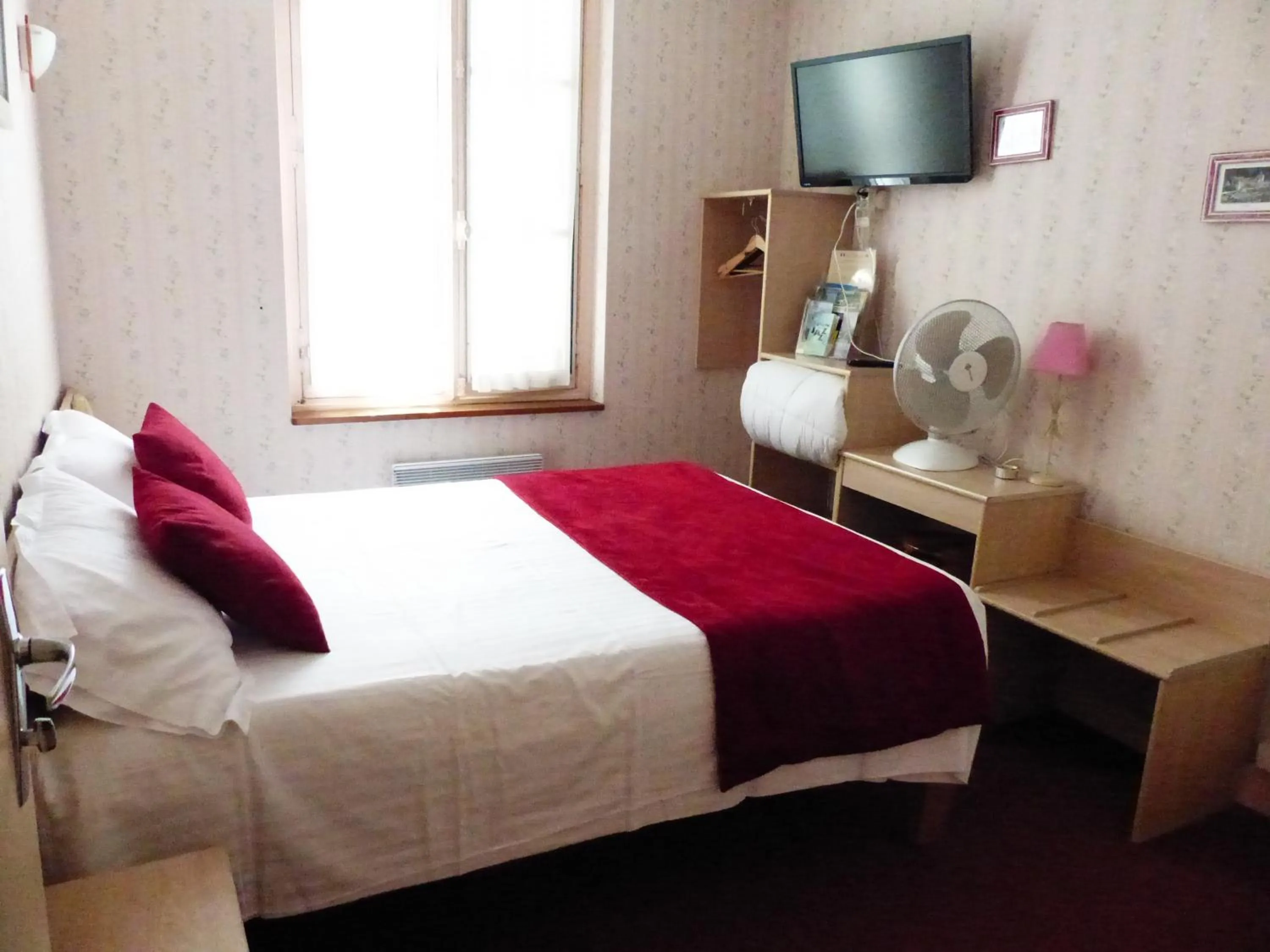 Bedroom, Bed in Belle Epoque