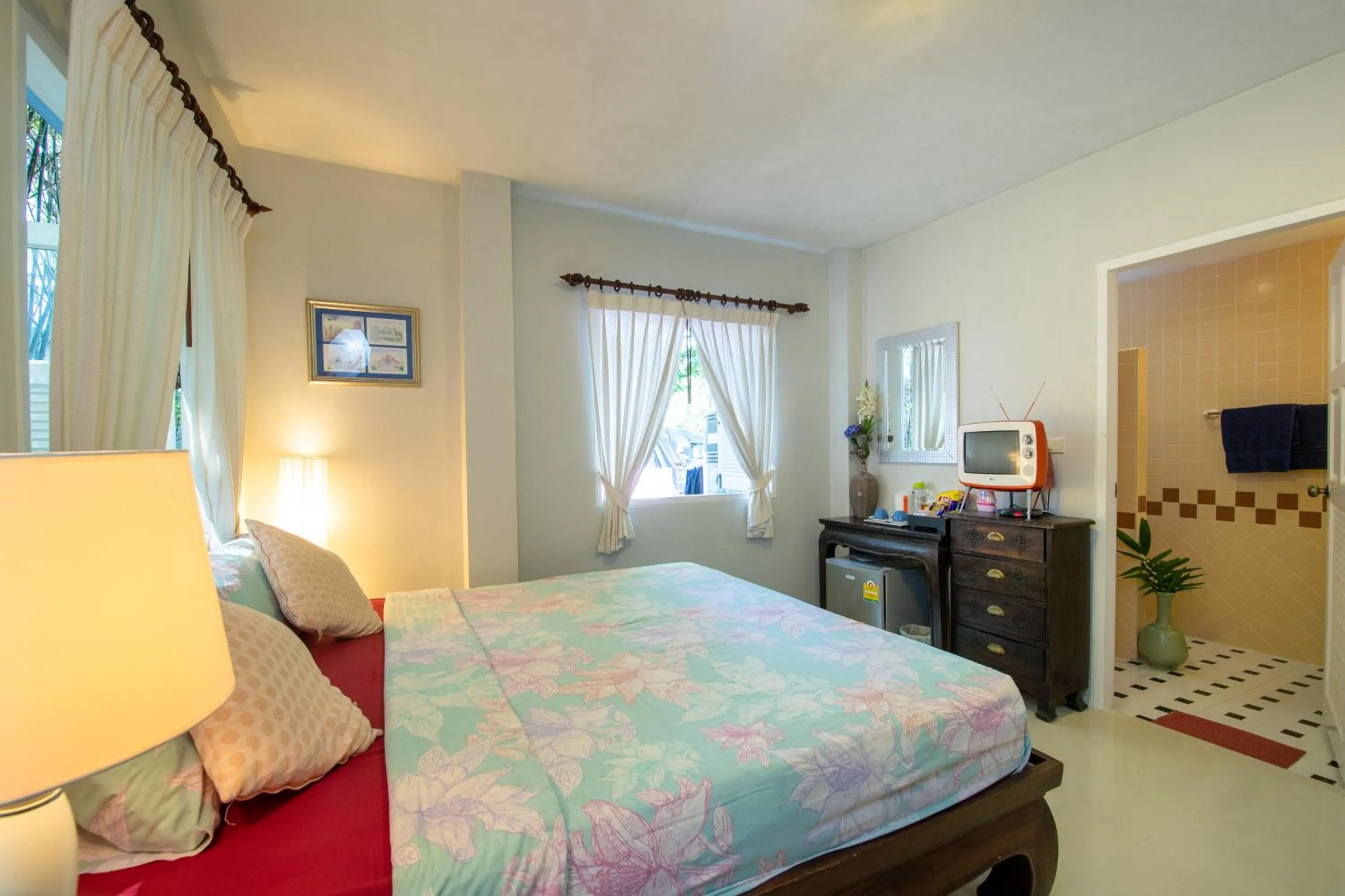 Photo of the whole room, Bed in Banyan House Samui bed and breakfast (Adult Only)