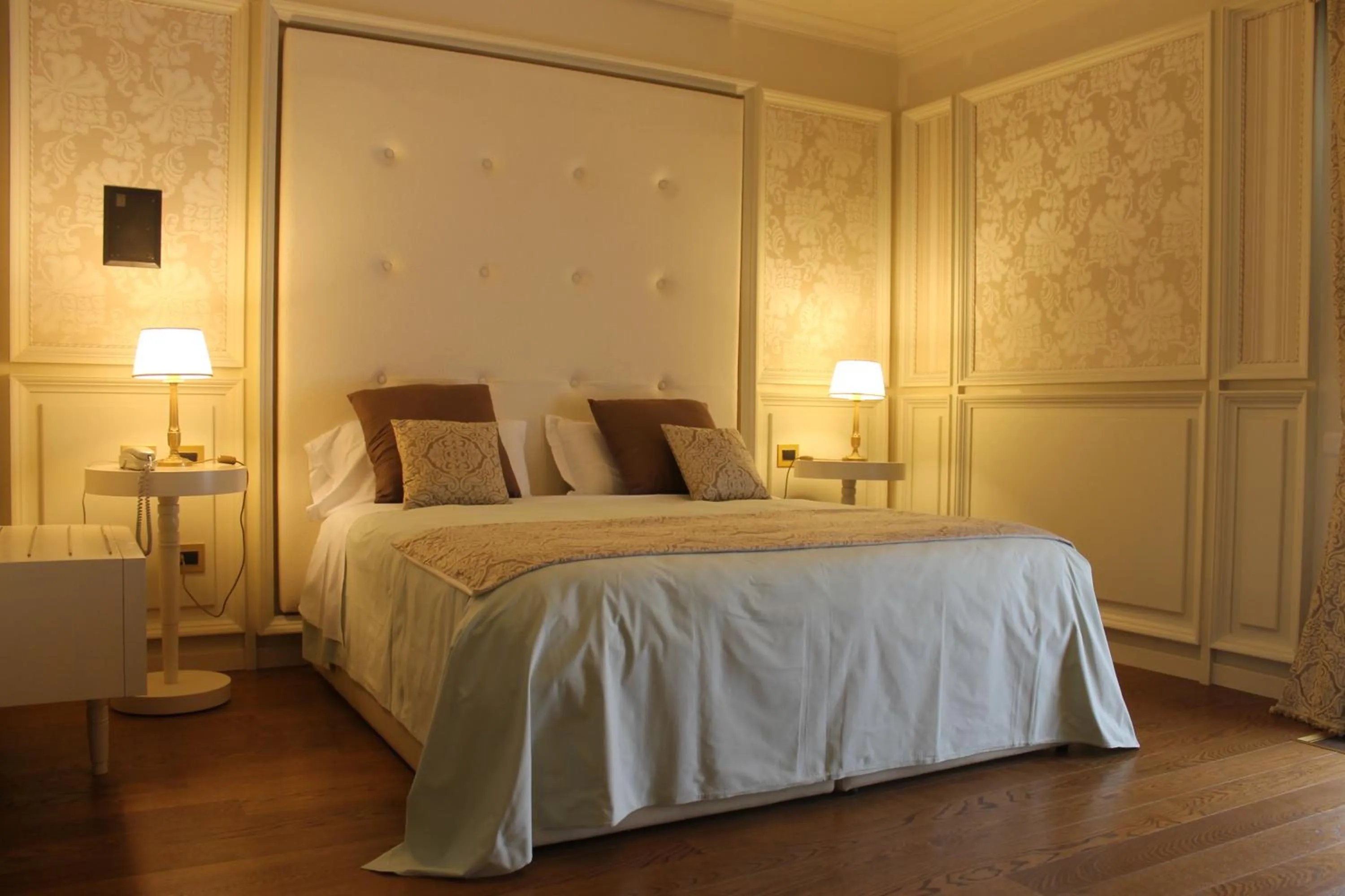 Photo of the whole room, Bed in Hotel La Rosa Dei Venti