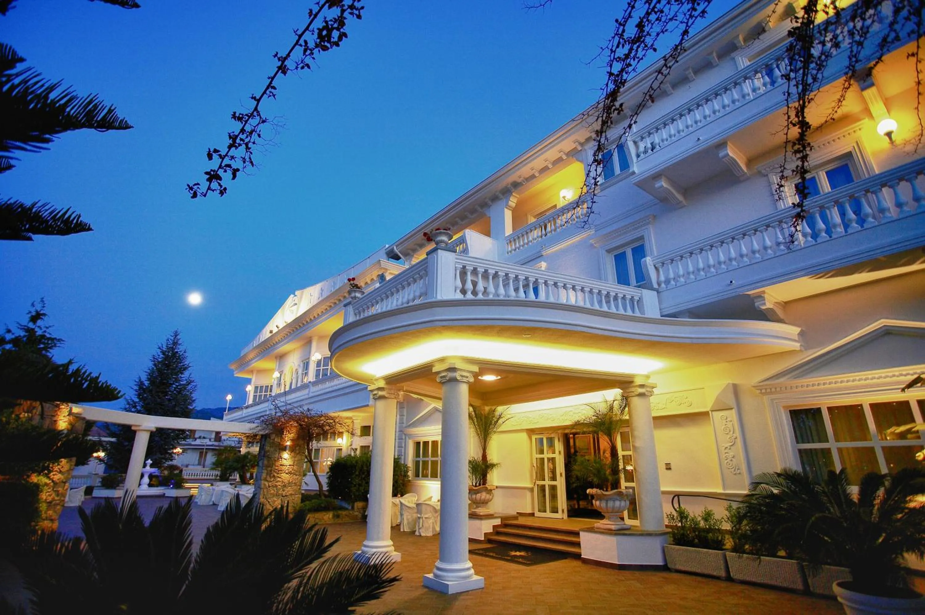 Property building in Hotel La Rosa Dei Venti