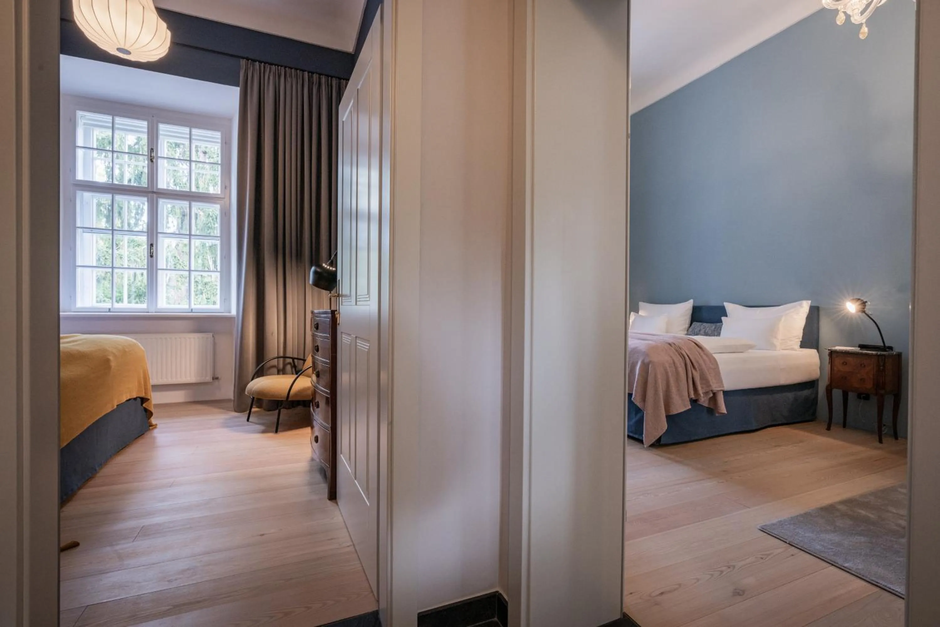 Bed in Boutique Hotel Zum Oberjäger, Schloss Lackenbach