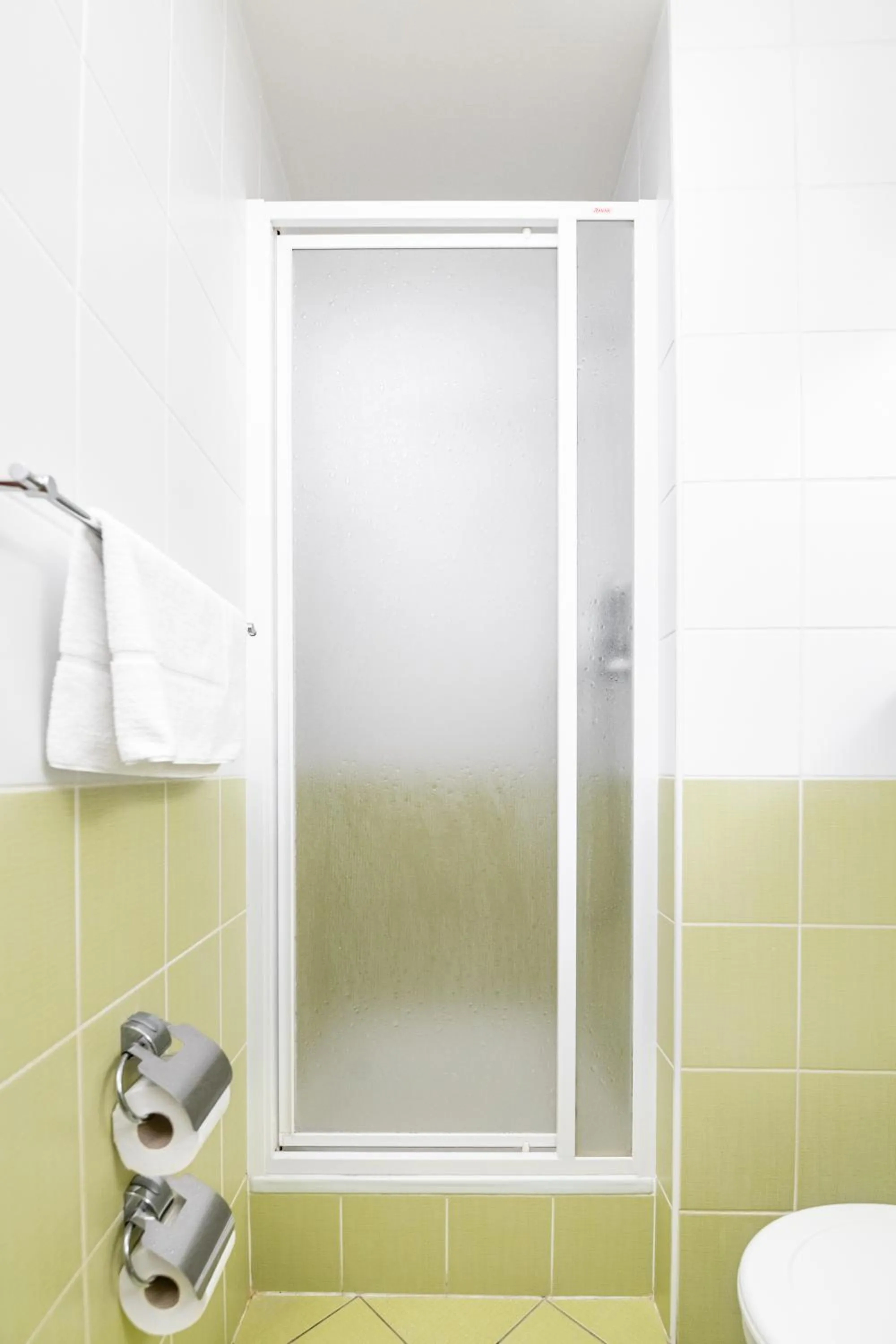 Shower in ibis Styles Relax Roznov pod Radhostem