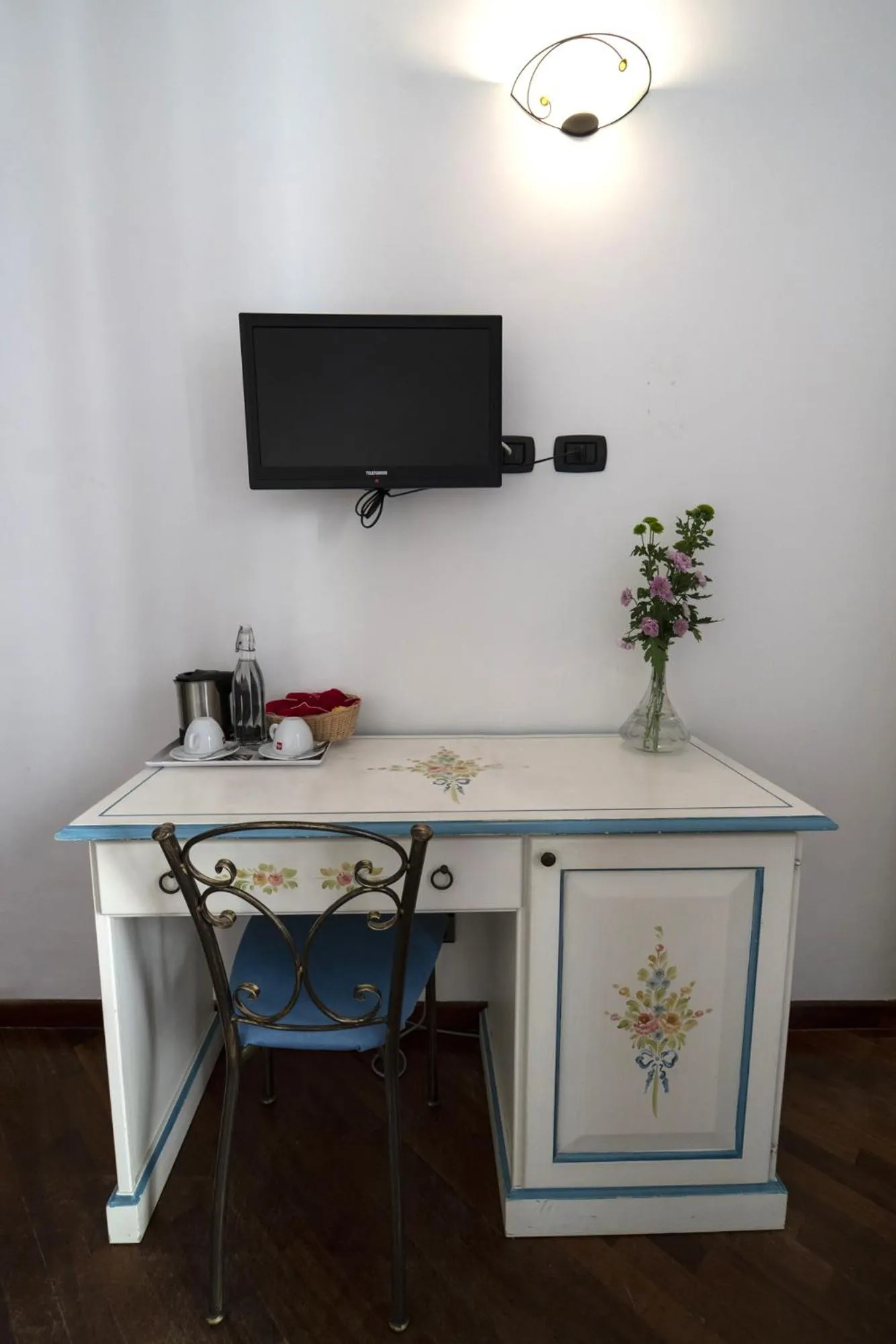 Decorative detail in Residence Garibaldi