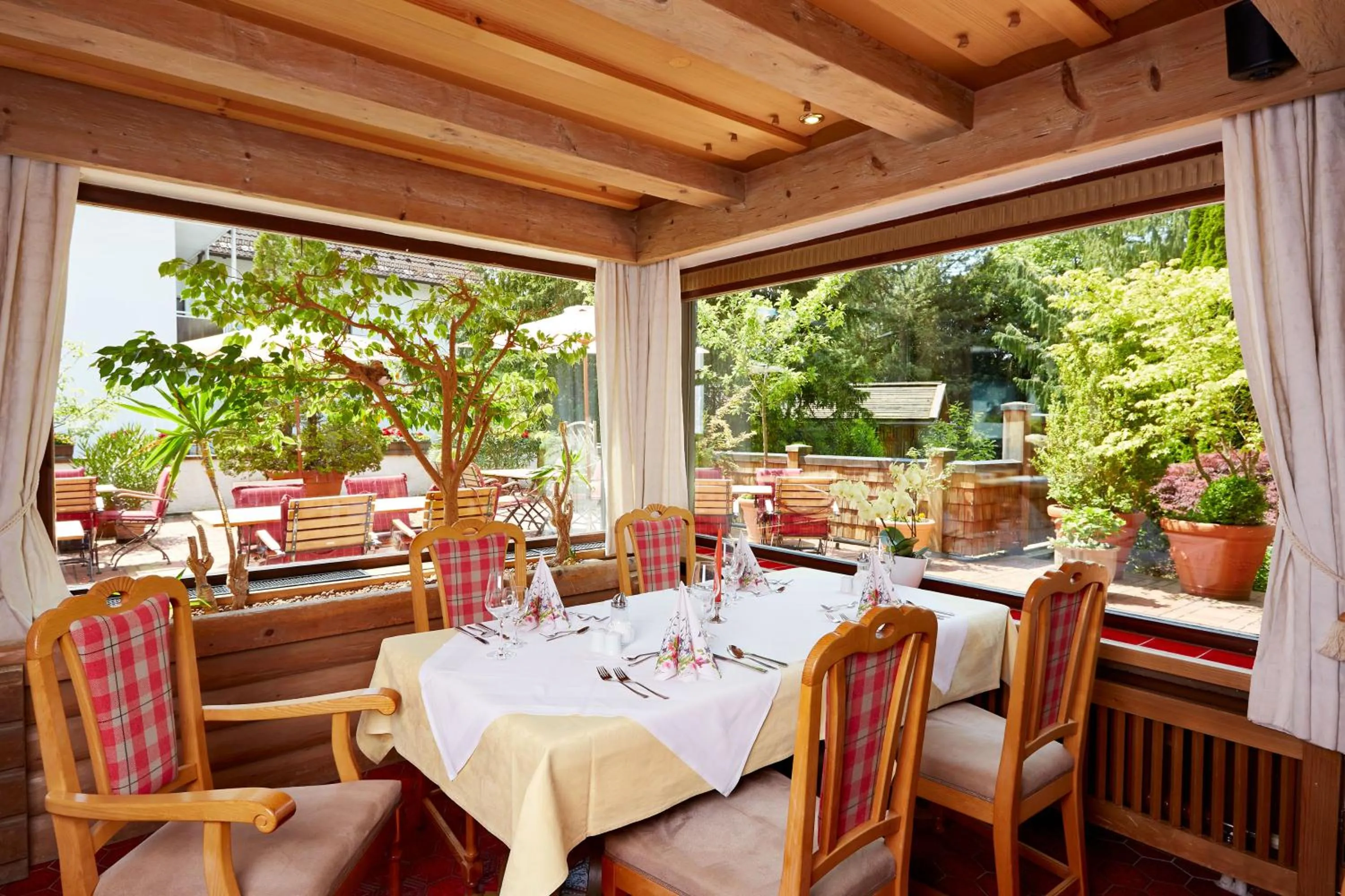 Restaurant/places to eat in Kurhotel Eichinger