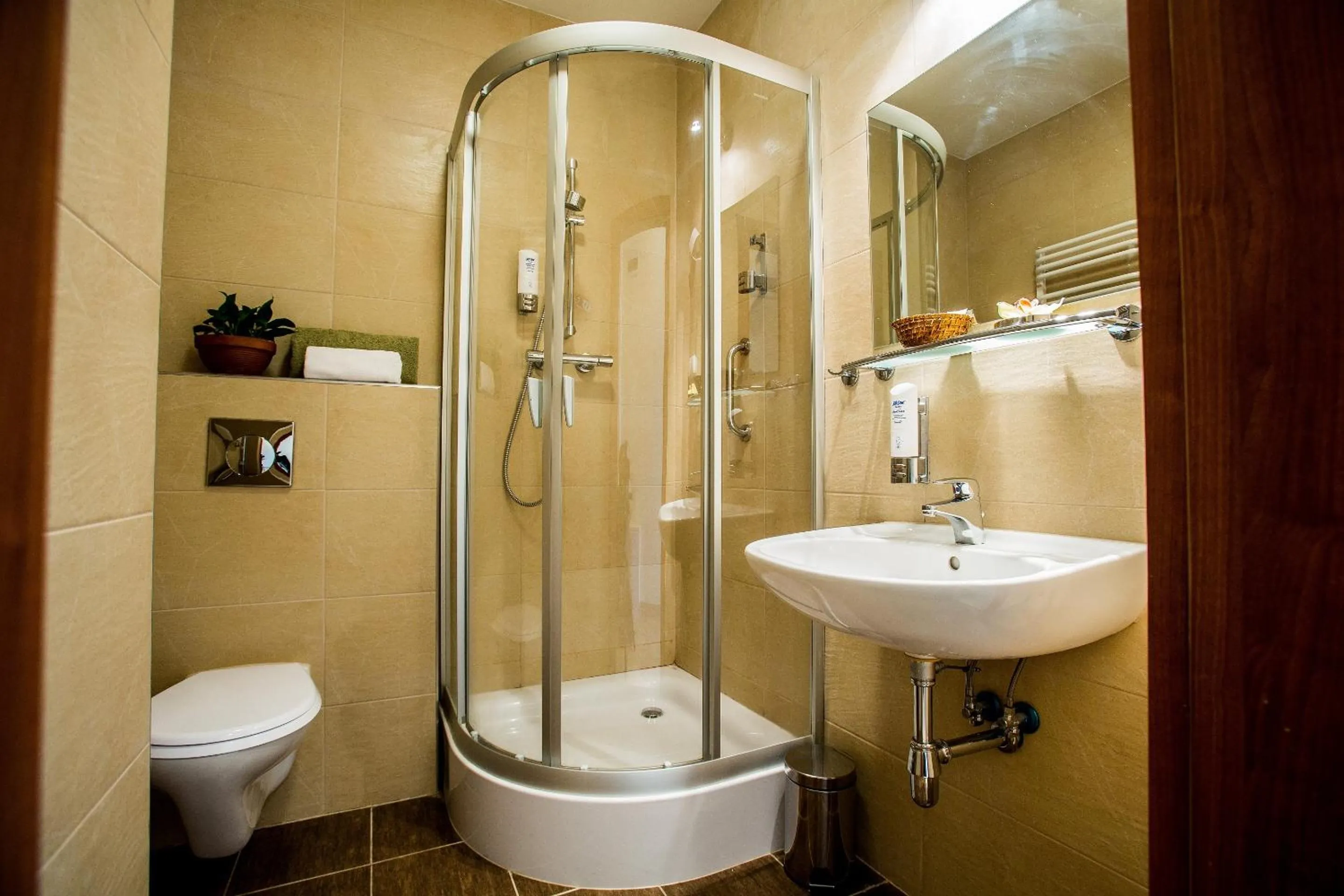 Shower in Hotel Concordia