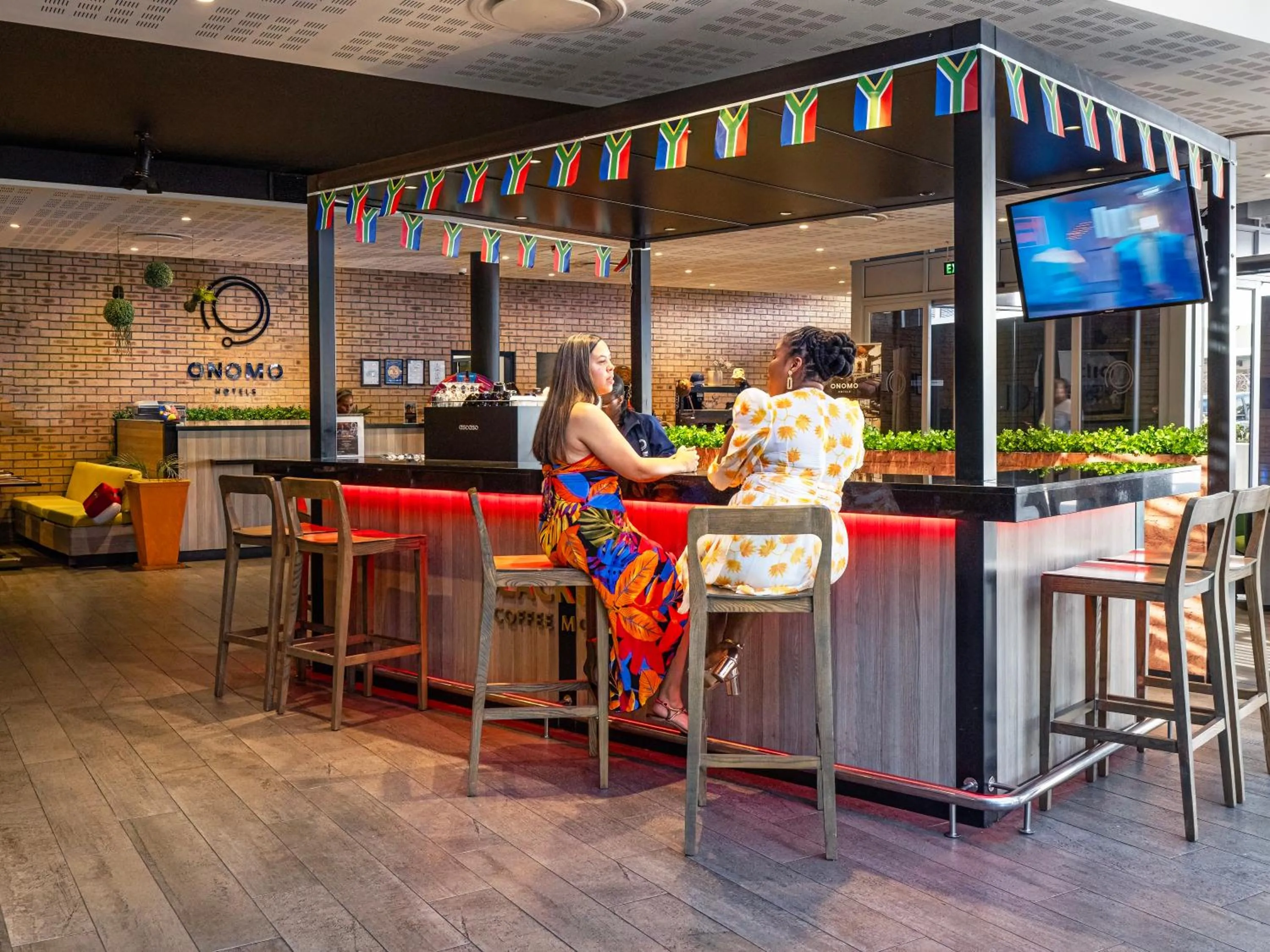 Lounge or bar in ONOMO Hotel Durban