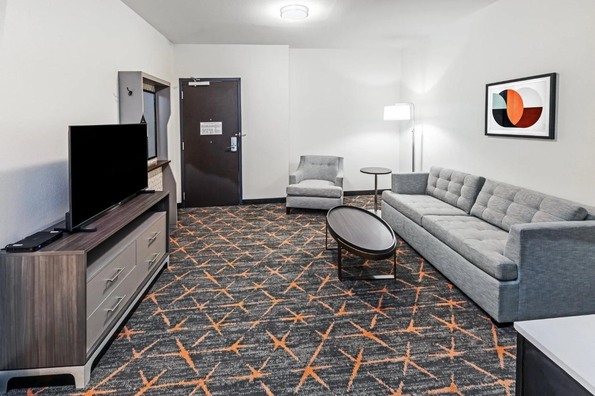 Photo of the whole room in Holiday Inn & Suites Stillwater-University West by IHG