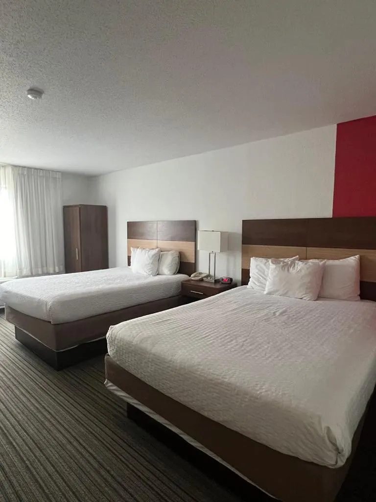 Ramada by Wyndham Effingham