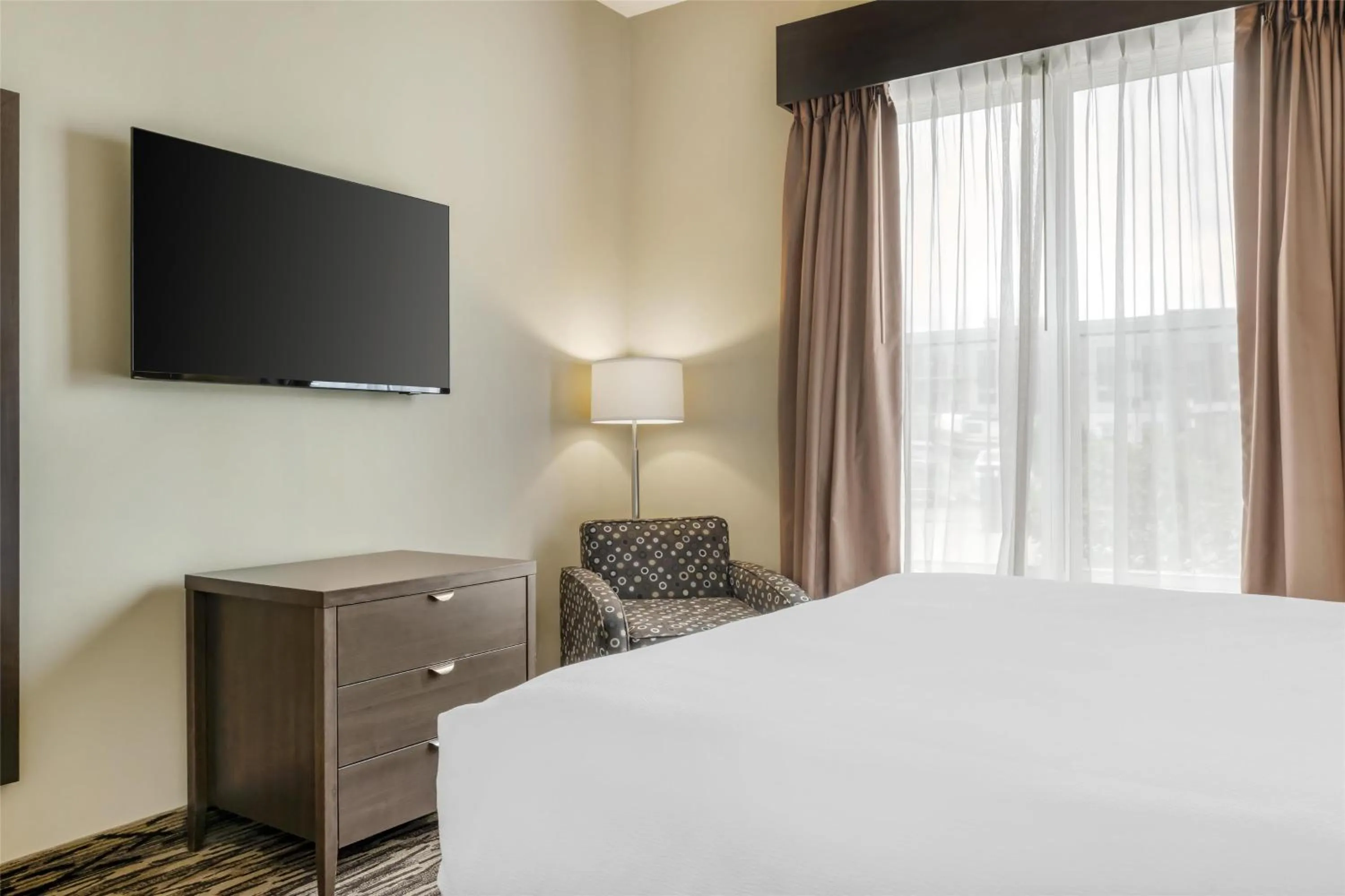 Bedroom, Bed in Best Western Plus Bridgewater Hotel & Convention Centre