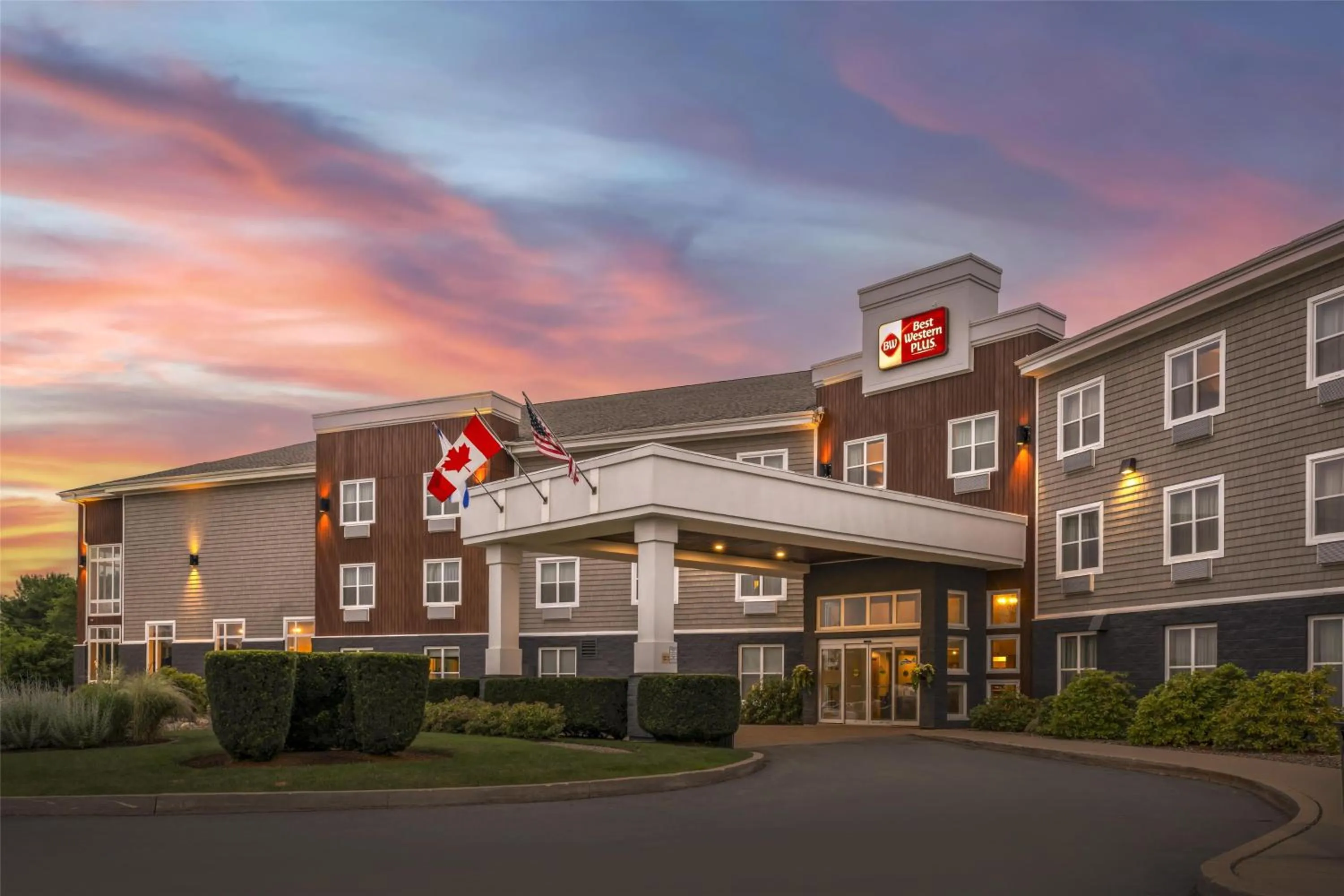 Property building in Best Western Plus Bridgewater Hotel & Convention Centre