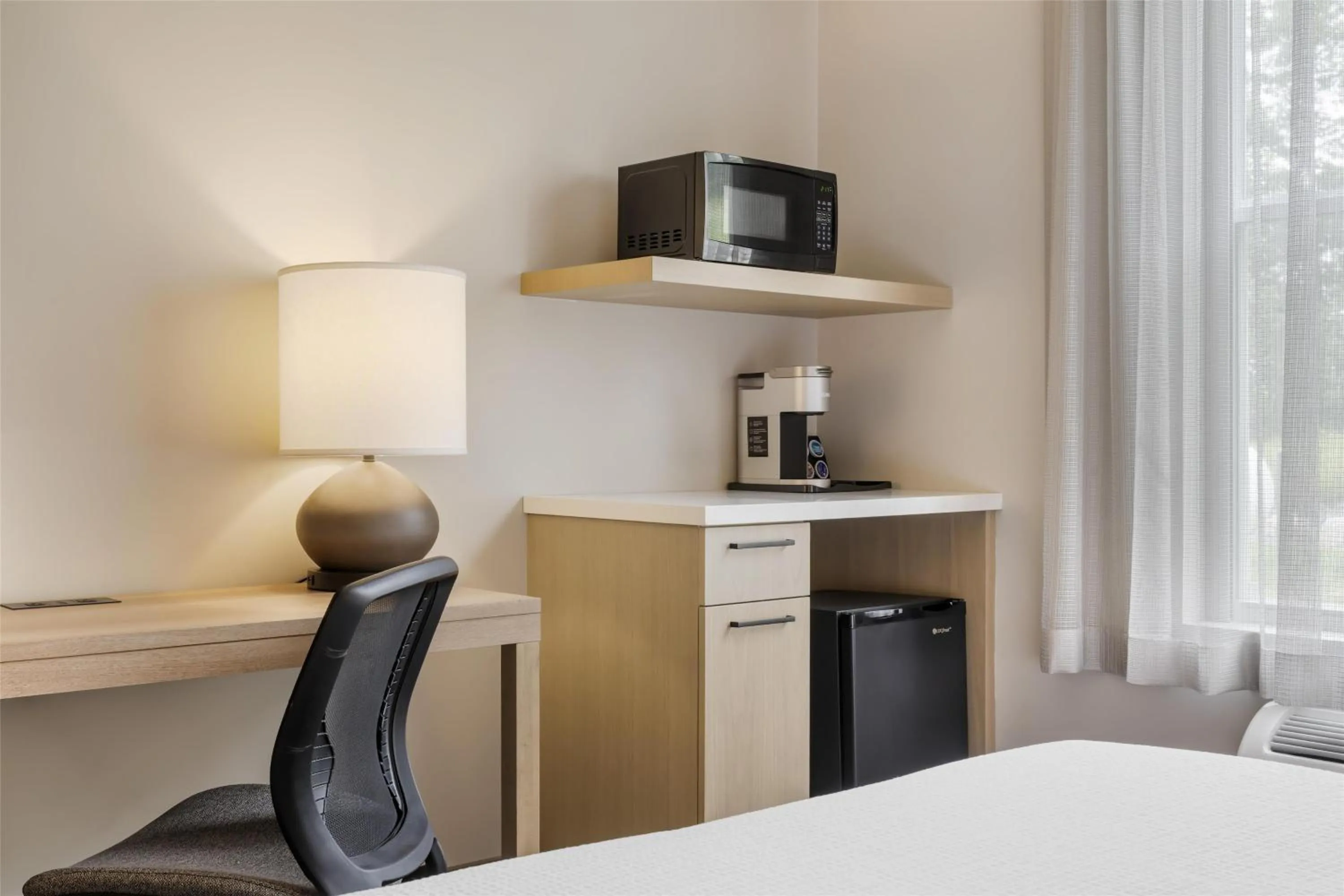 Bedroom, Bed in Best Western Plus Bridgewater Hotel & Convention Centre