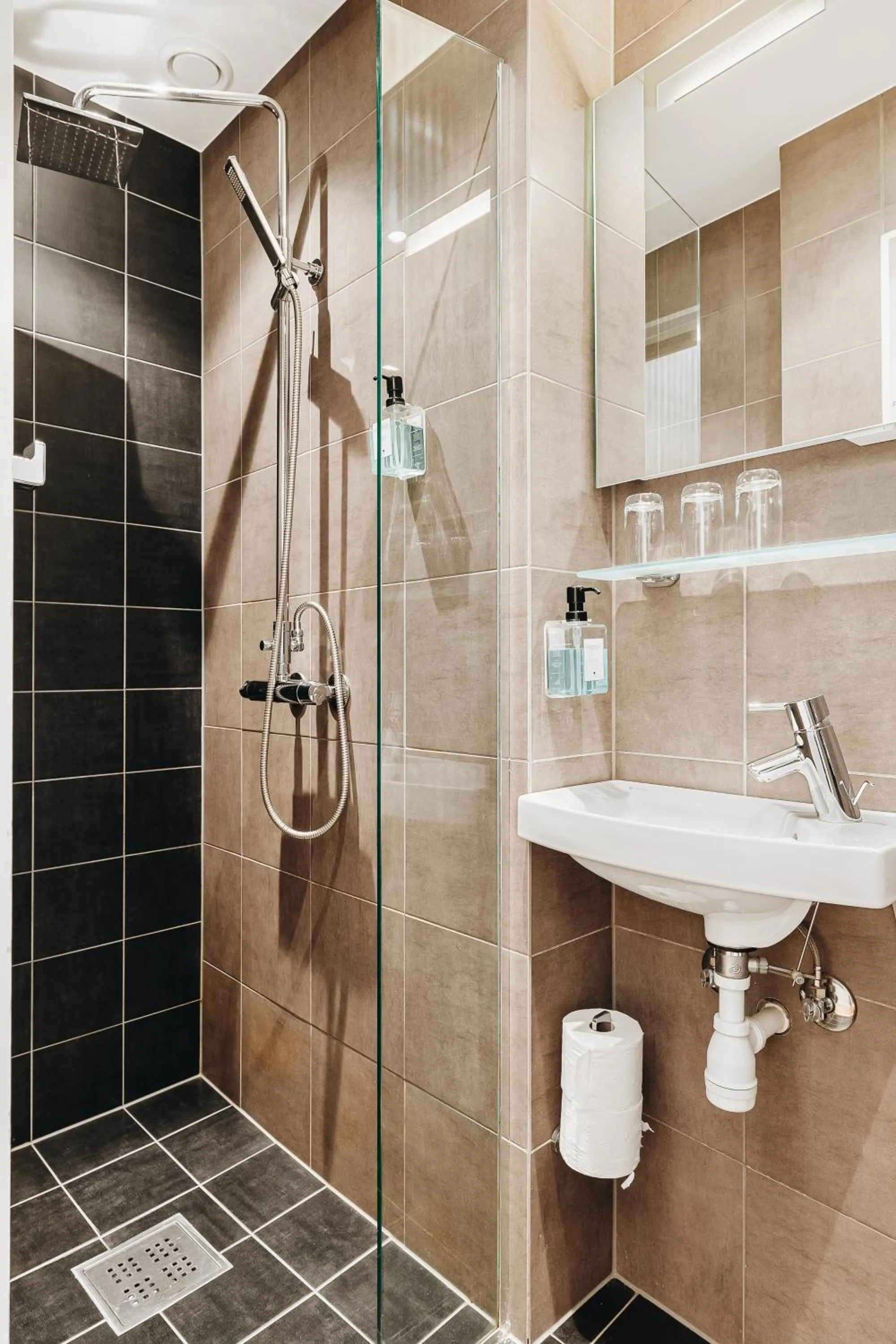 Shower in Klosterhagen Hotel