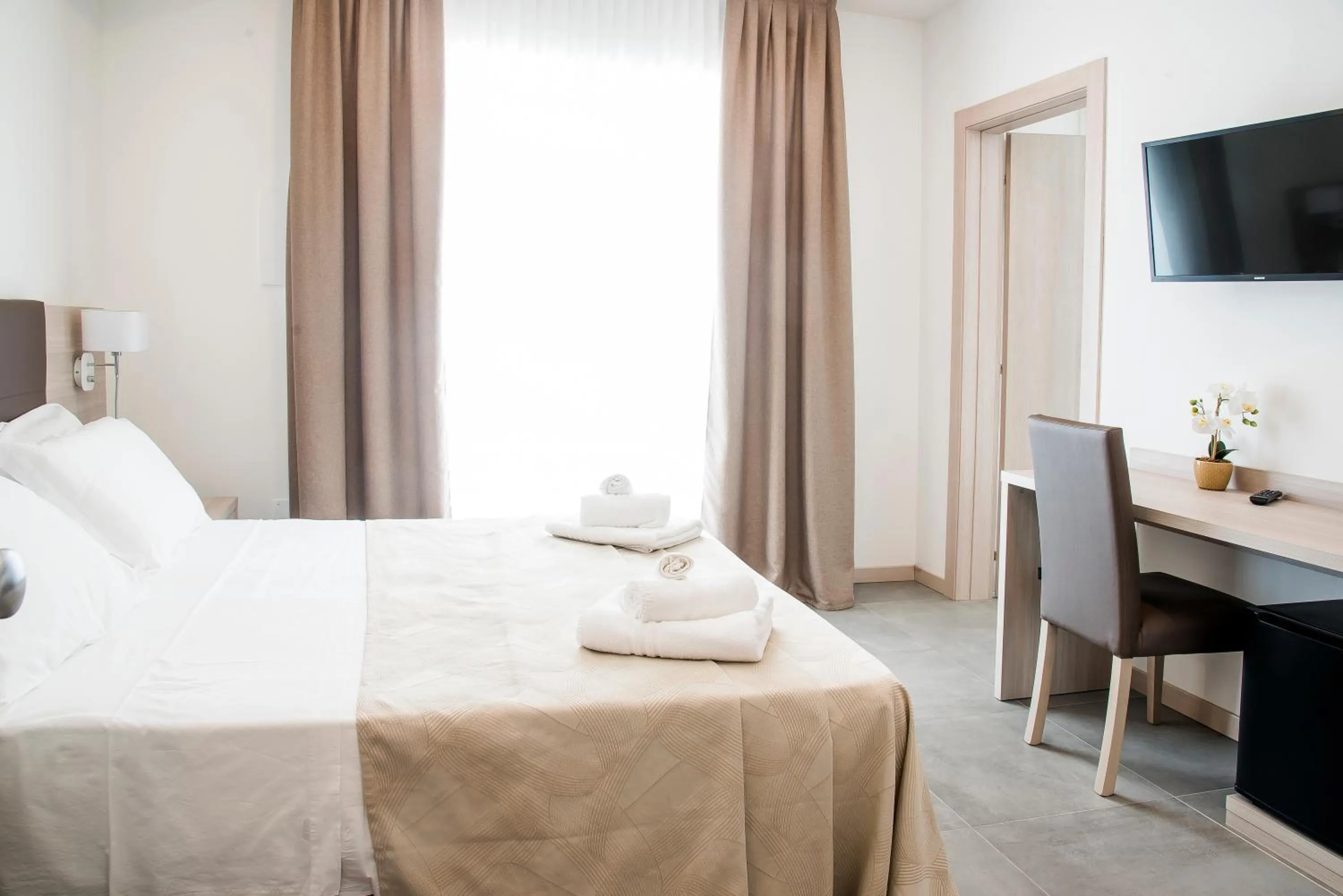 Bed in Hotel Solemare - Frontemare - 3 Stelle Superior