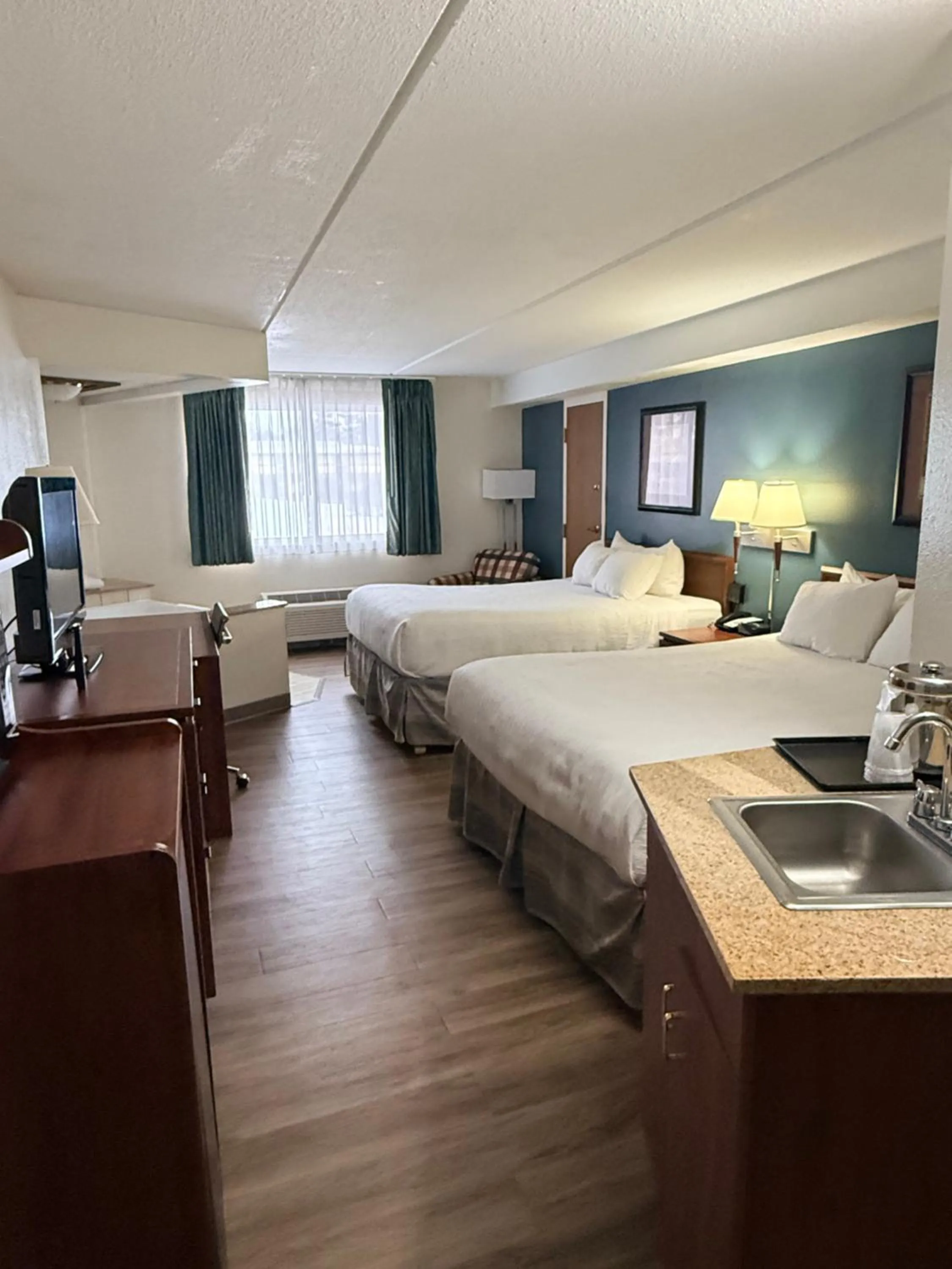 Bed in Quality Inn & Suites Black River Falls I-94