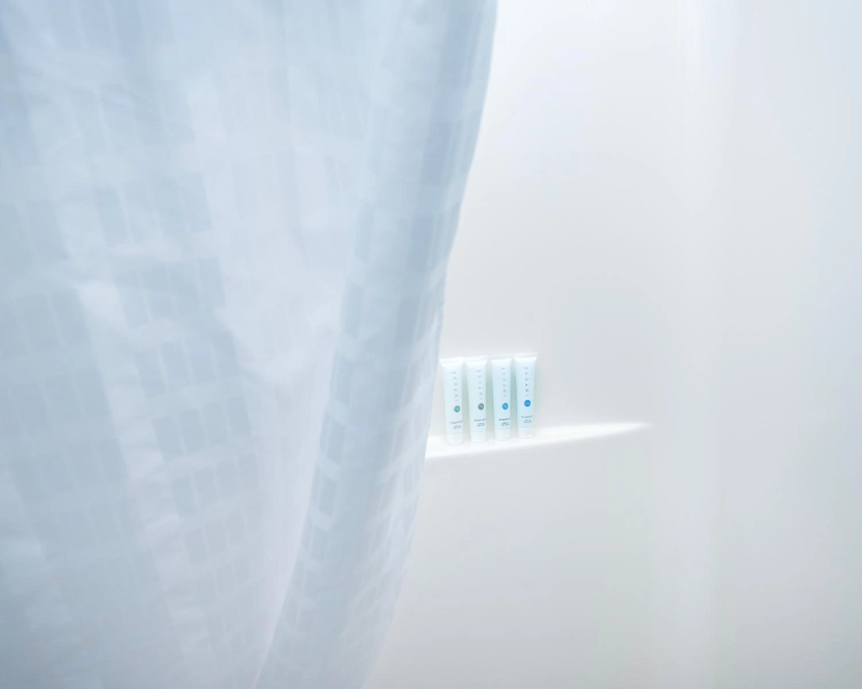 Bathroom in Commander Beach House Hotel